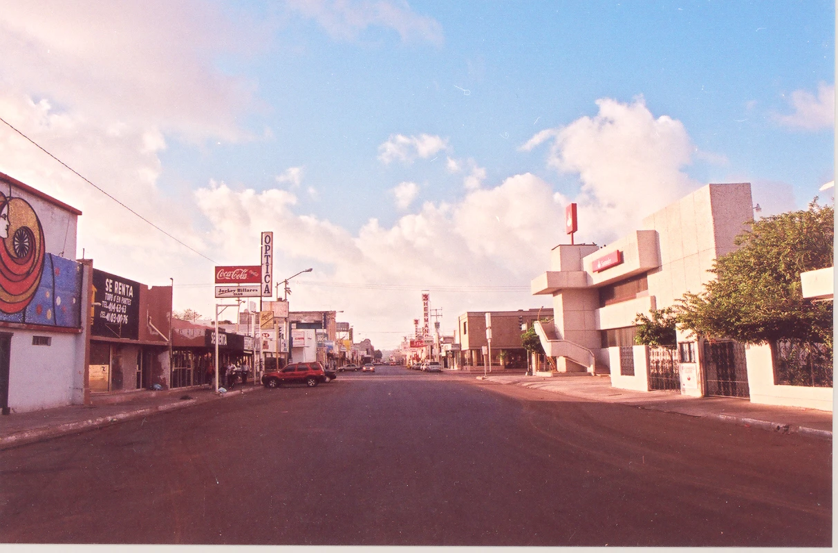 © Wikimedia/Javieremo Blurred image background