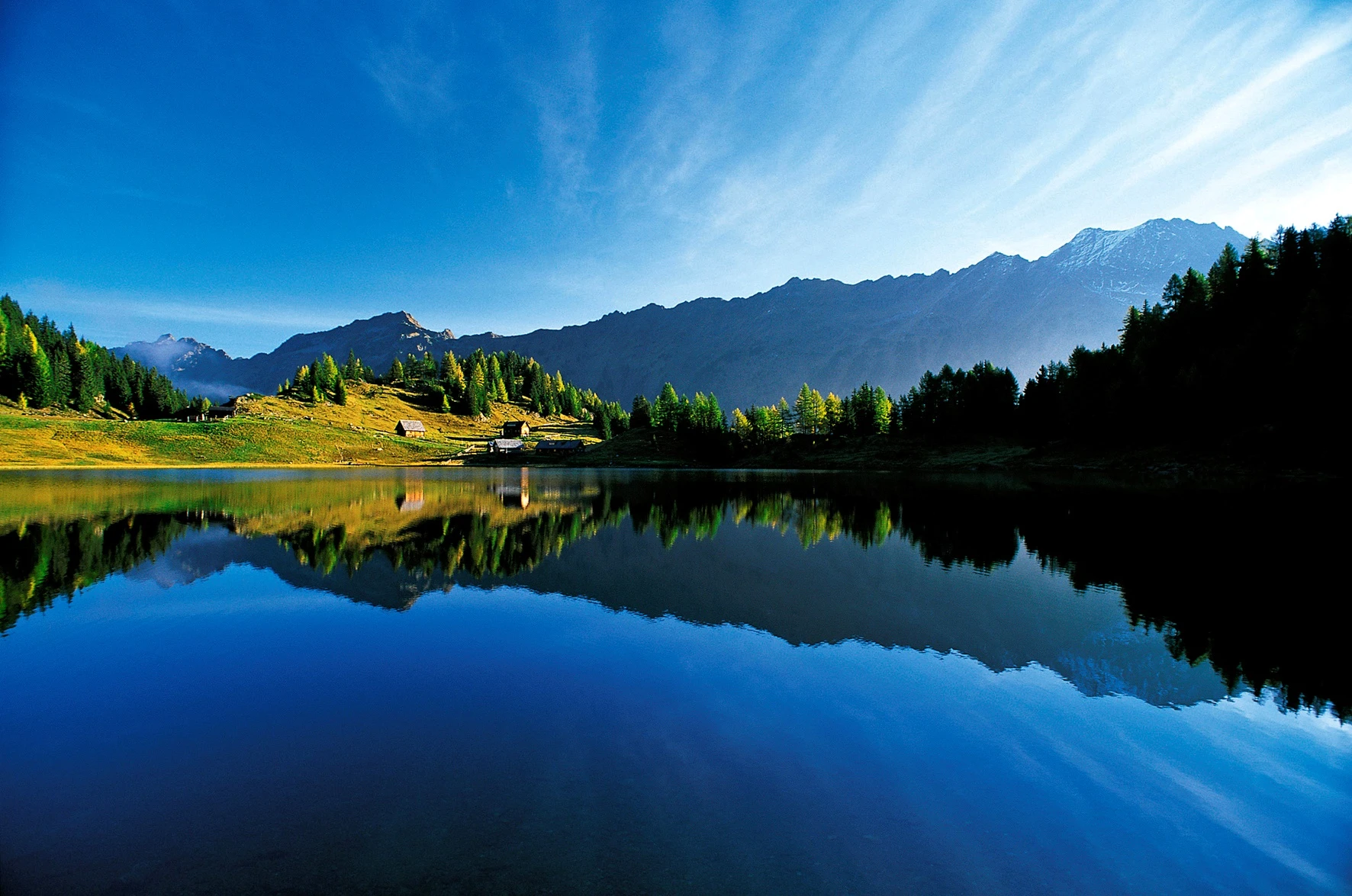 © Herbert Raffalt Blurred image background