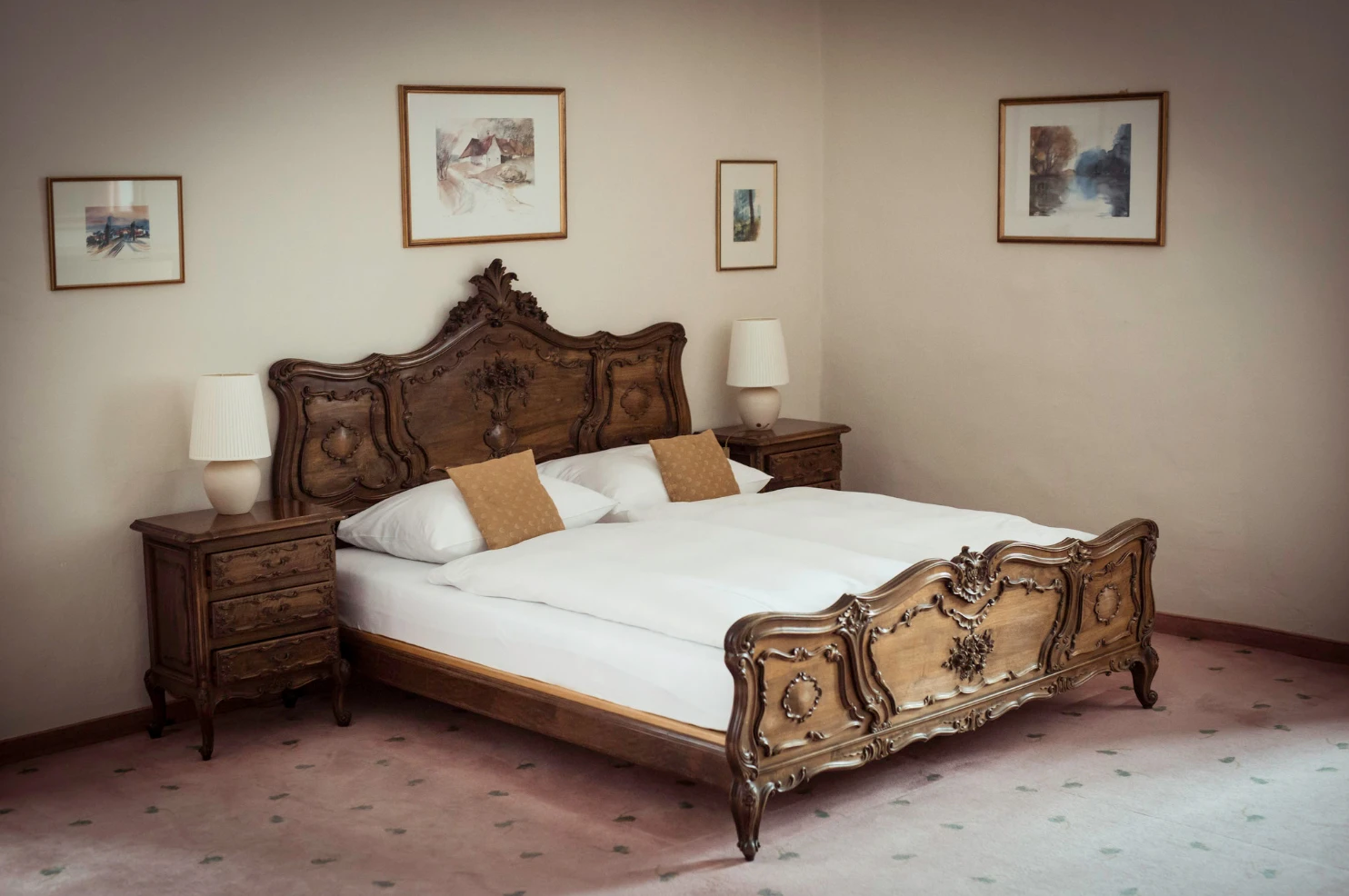 © Schloss Krumbach Blurred image background