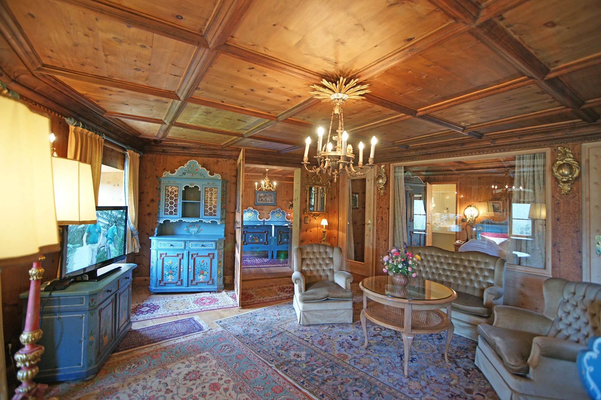 © Hotel Schloss Fernsteinsee Blurred image background