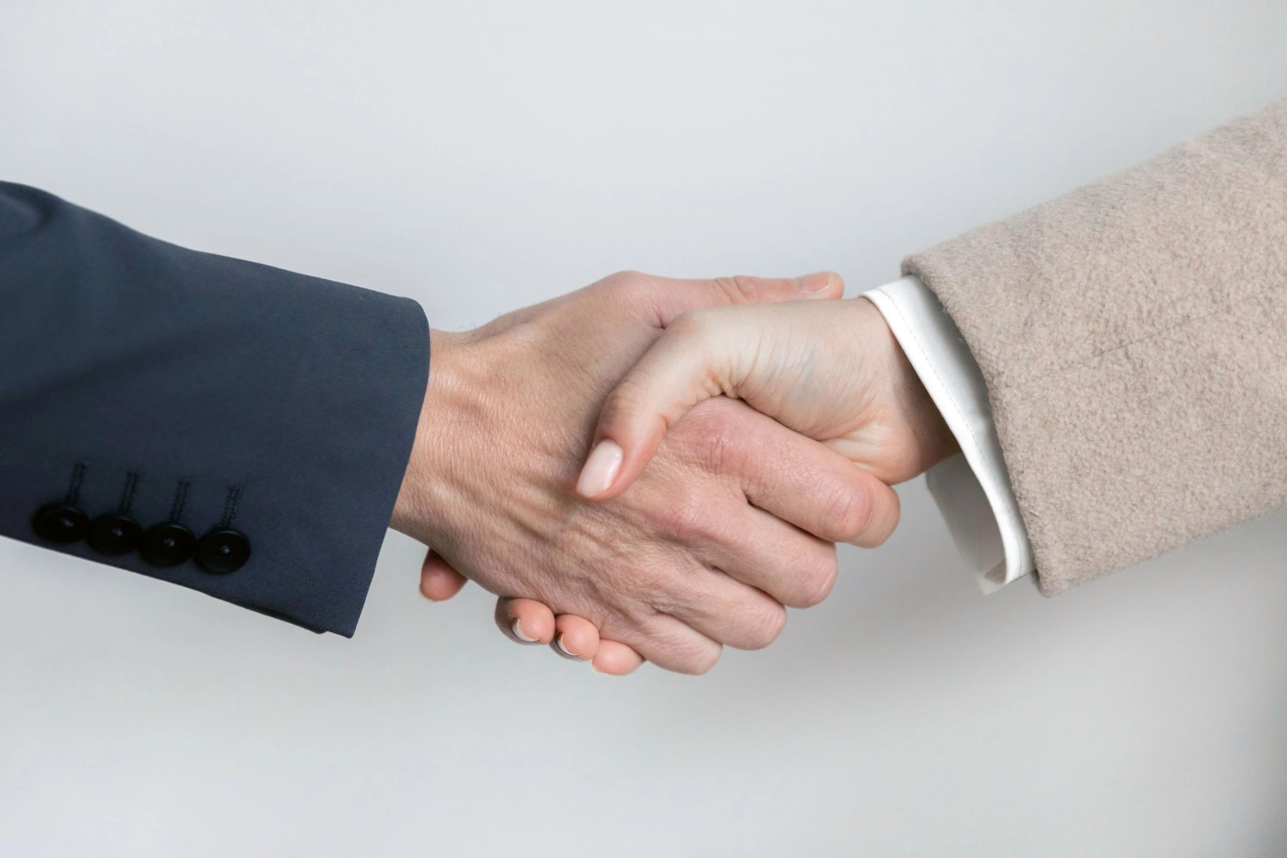 © Elke Mayr Blurred image background