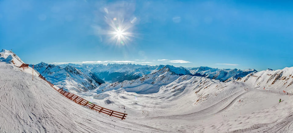 © Shutterstock.com Blurred image background
