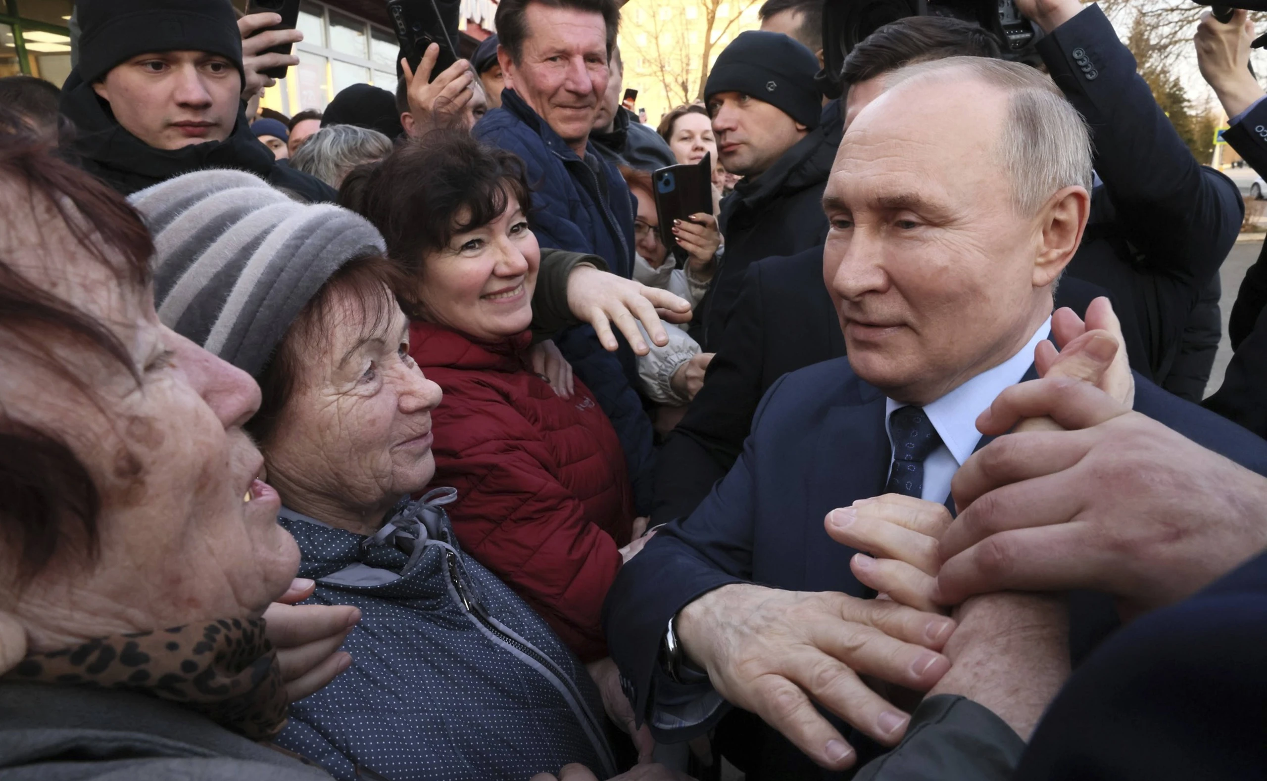 © IMAGO/ZUMA Wire Blurred image background