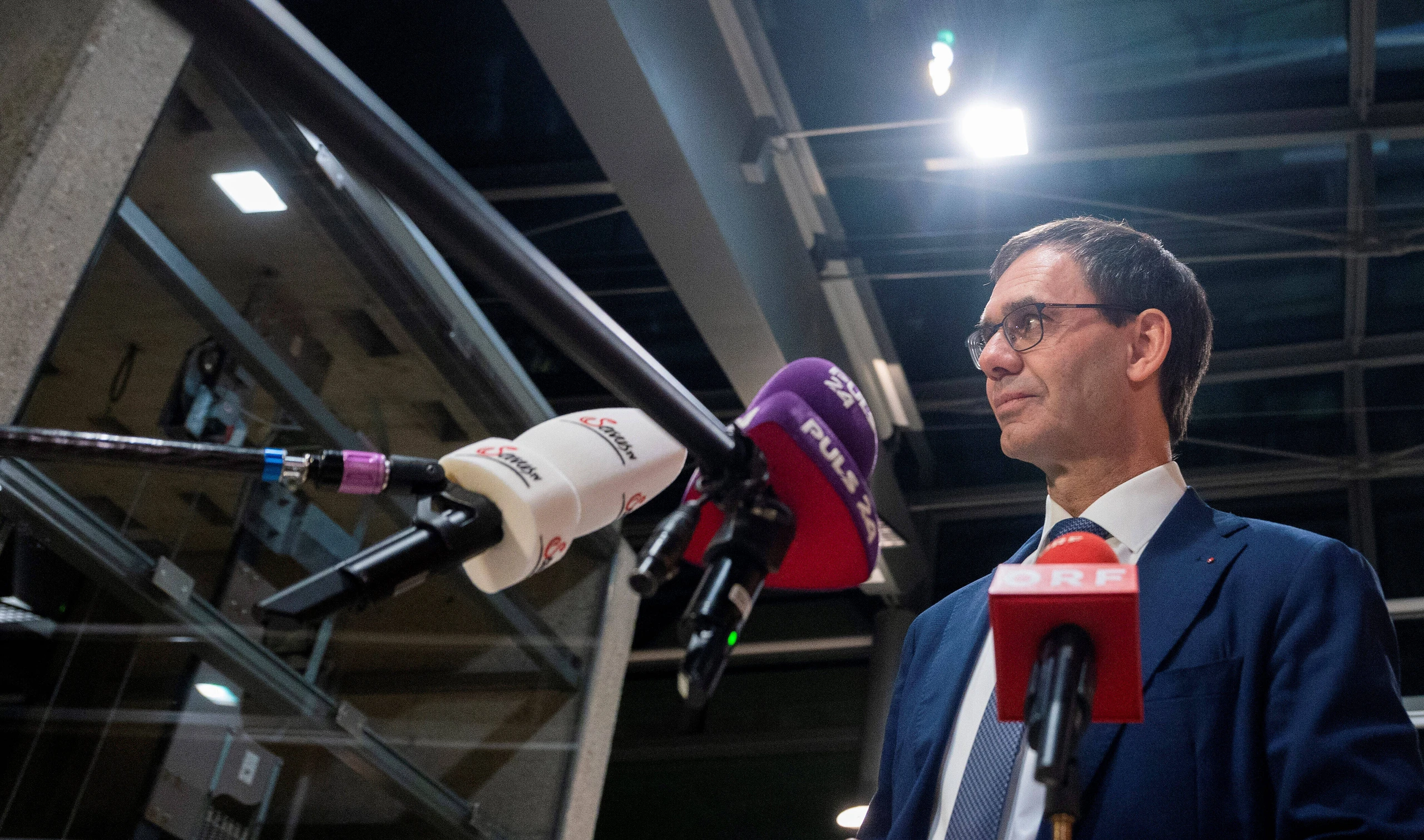 © IMAGO/SEPA.Media Blurred image background