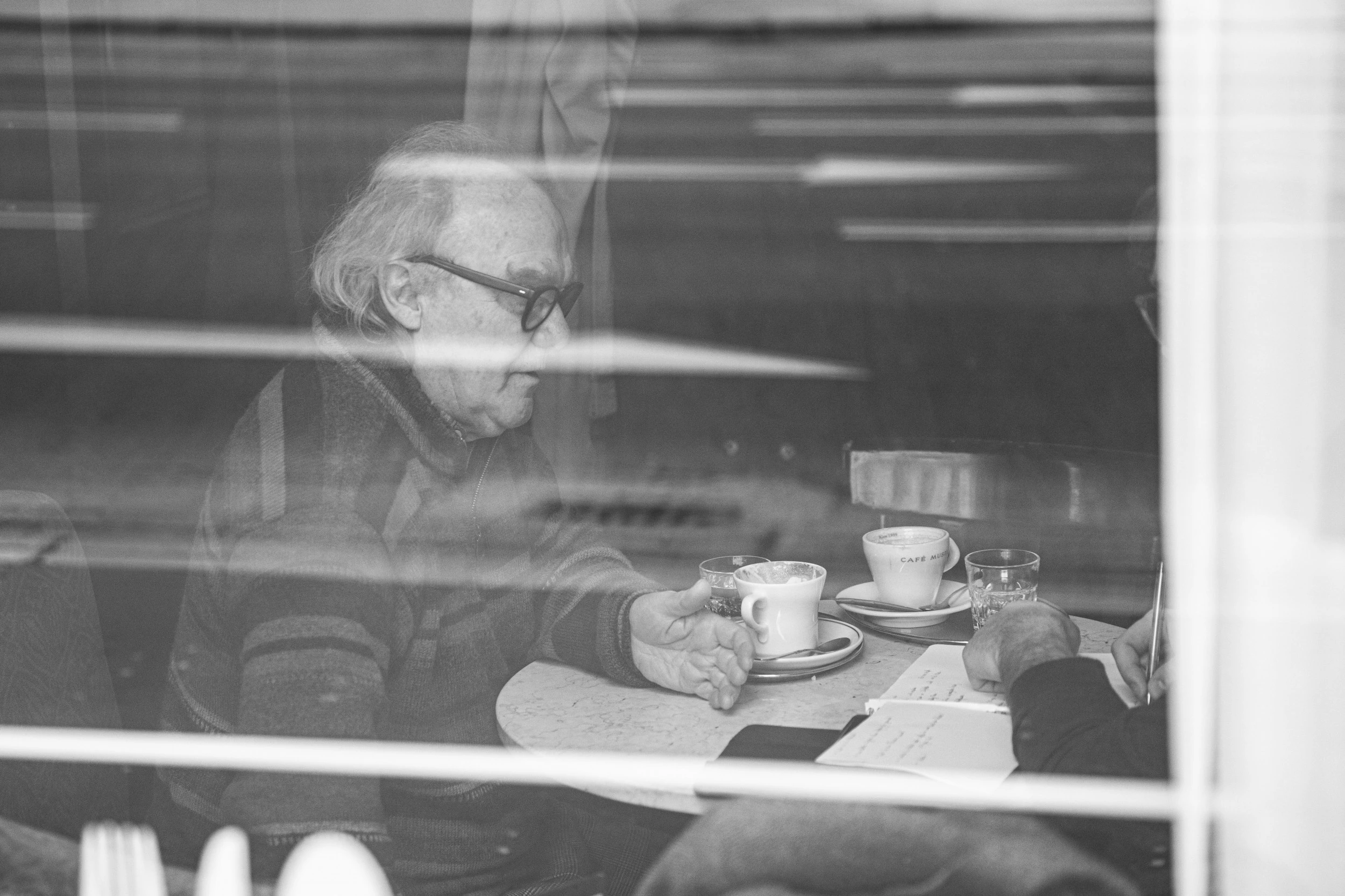 © Elke Mayr Blurred image background