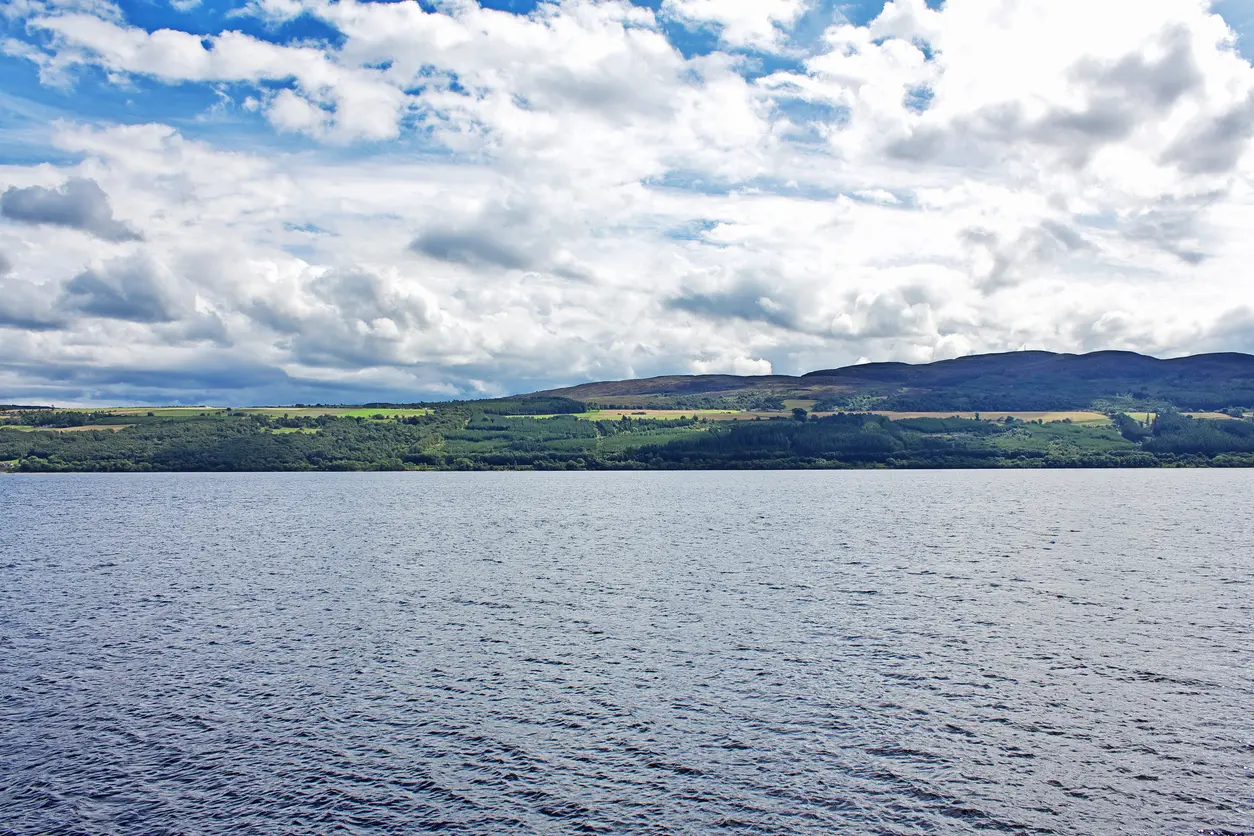 Lake Loch Ness in Schottland