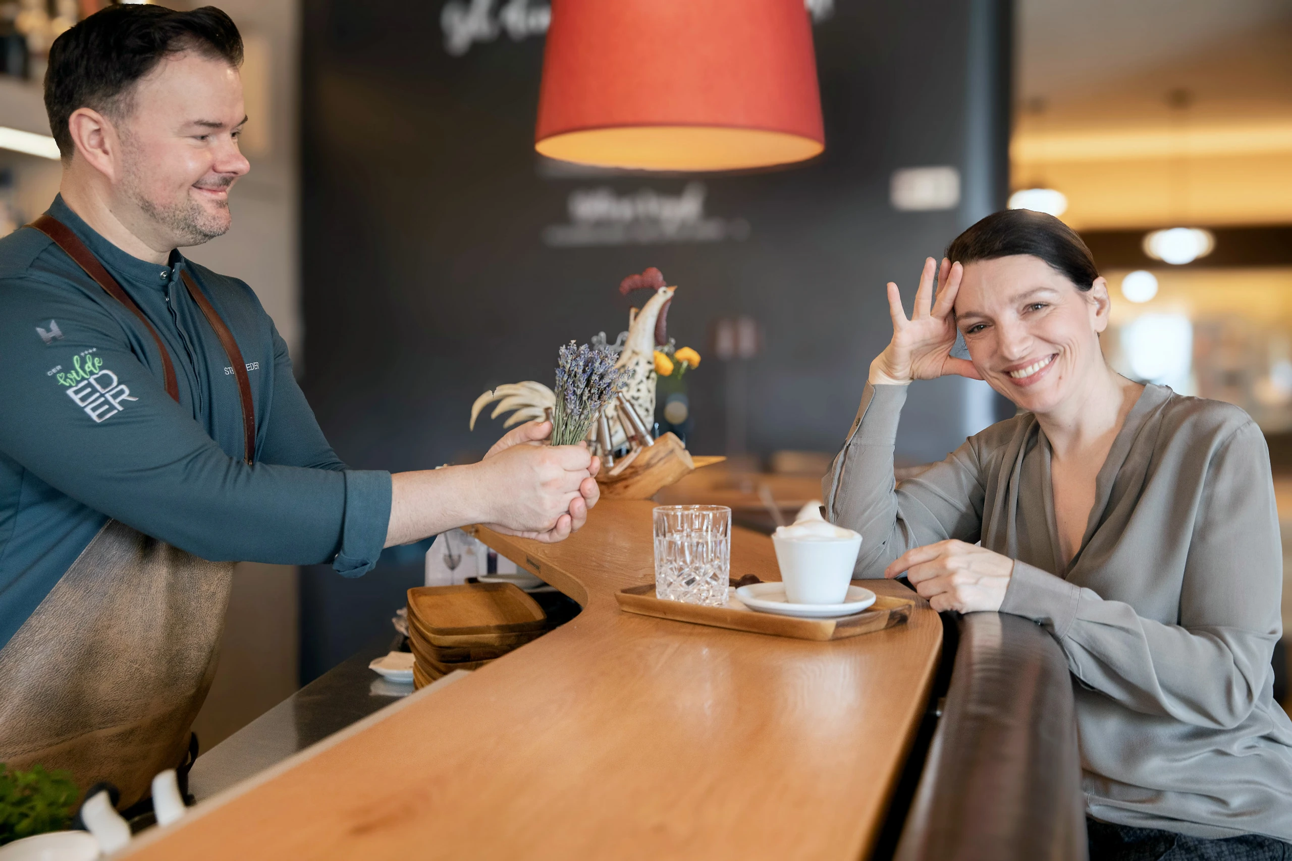 © Elke Mayr Blurred image background