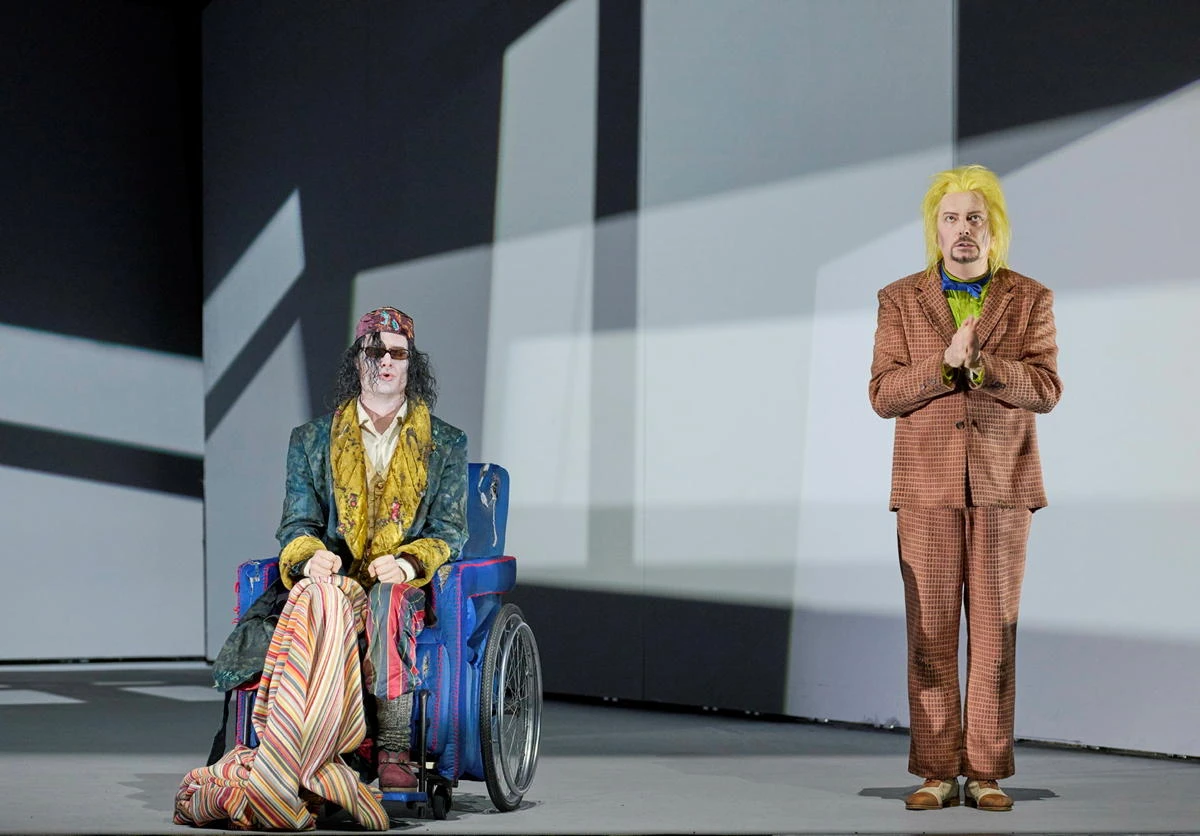 © Wiener Staatsoper / Sofia Vargaiová Blurred image background