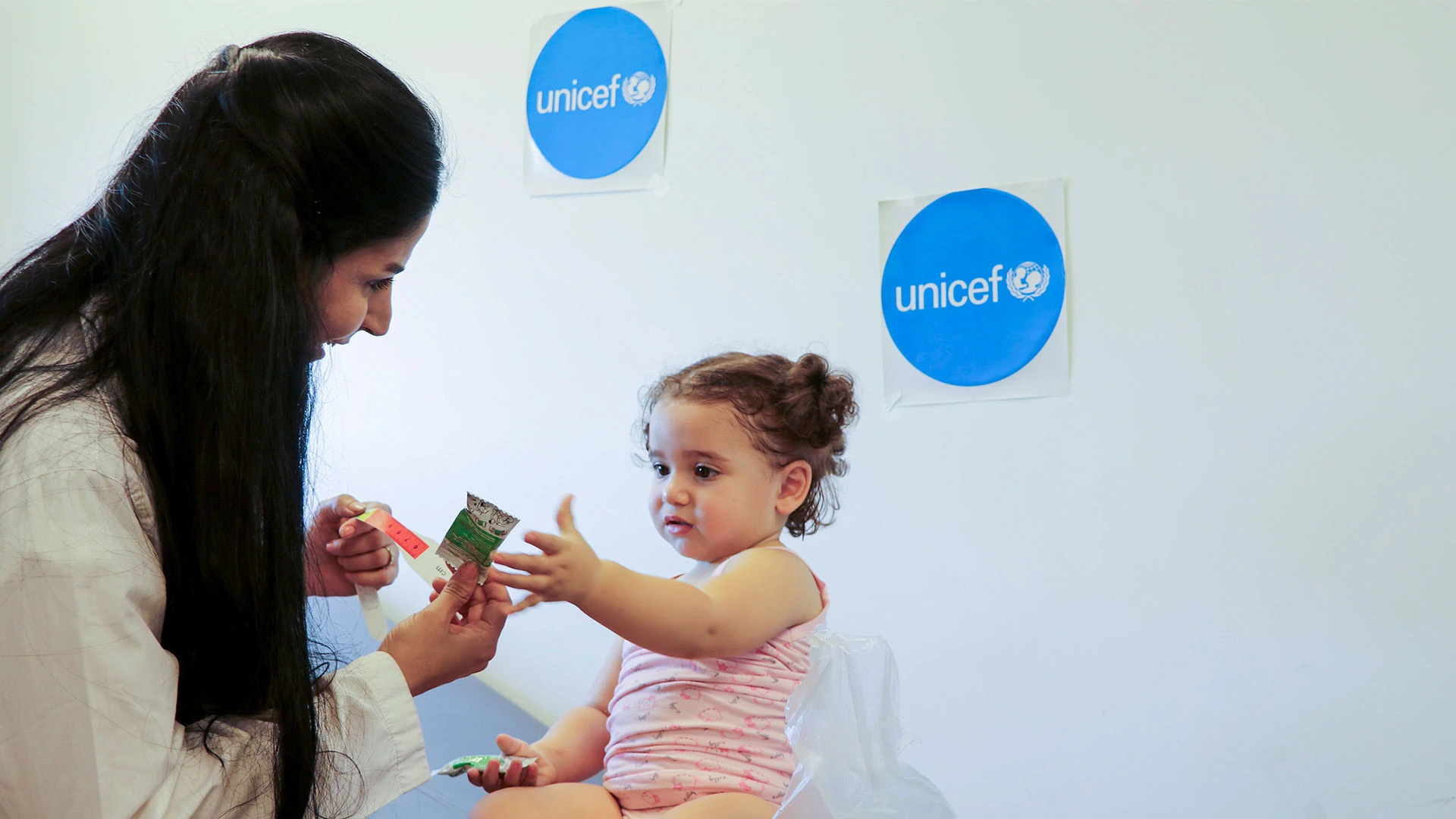 © UNICEF/UNI665005/Agha Blurred image background