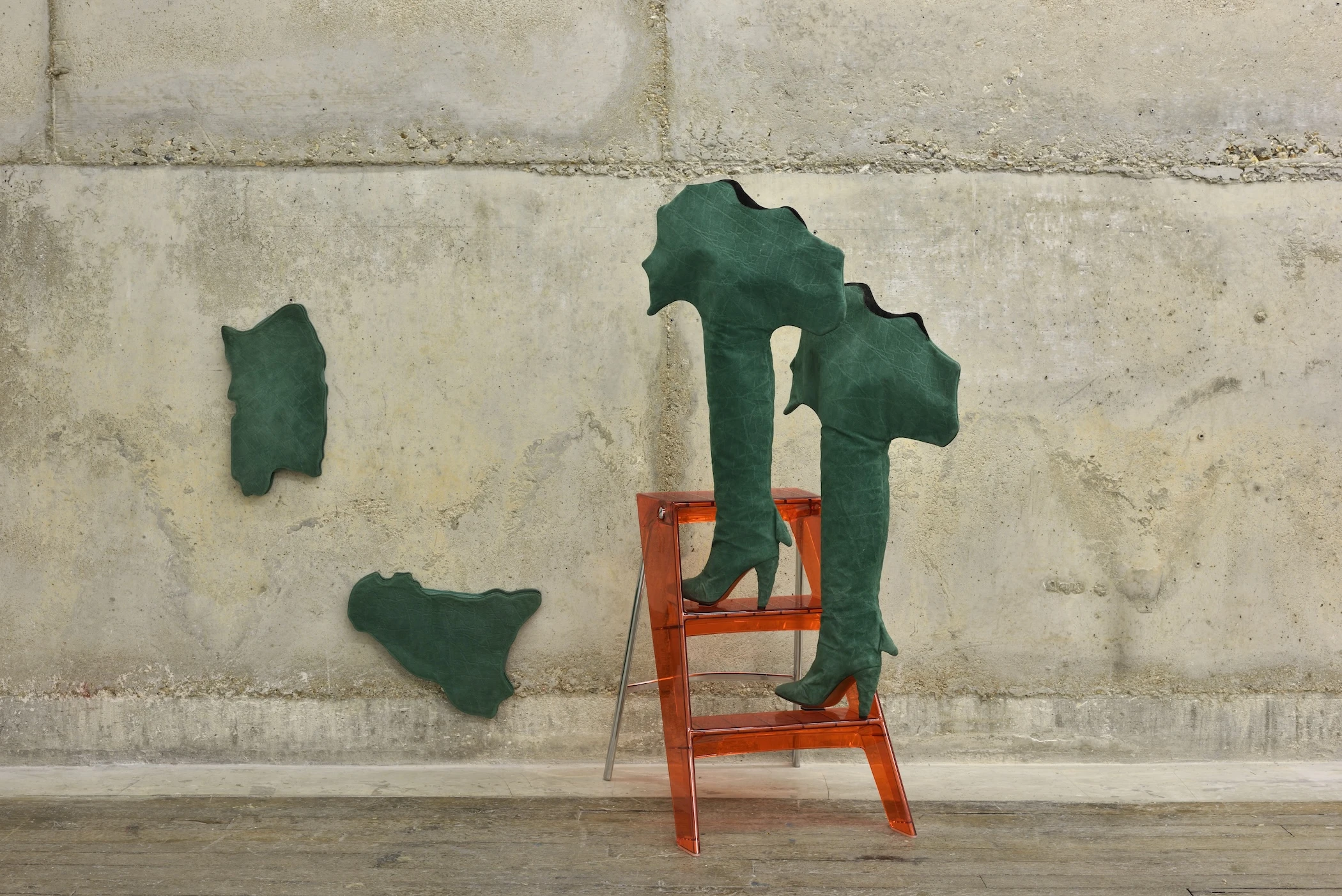 © Courtesy Archivio Cinzia Ruggeri, Milan Blurred image background