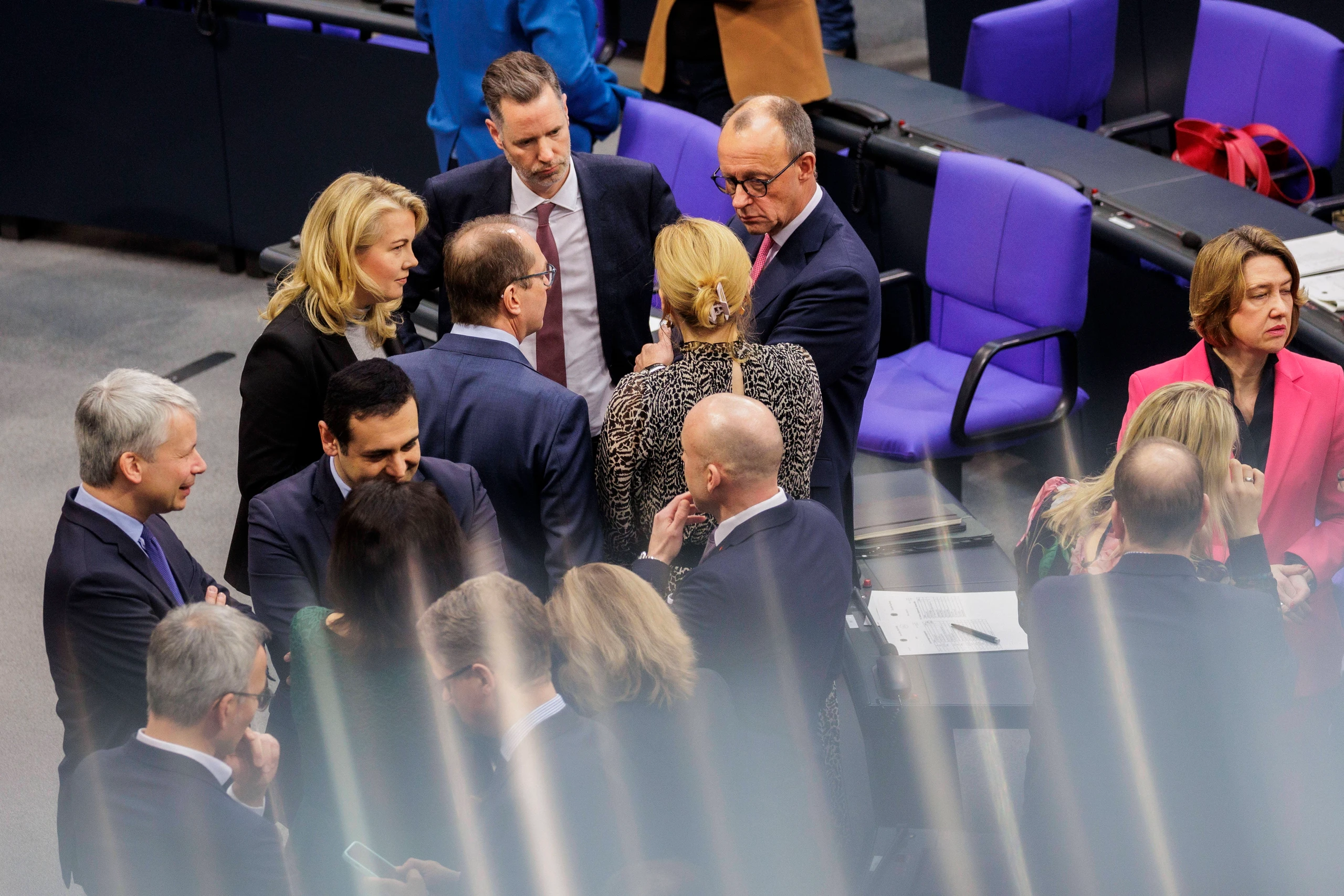 Friedrich Merz mit der CDU/CSU-Fraktion im deutschen Bundestag