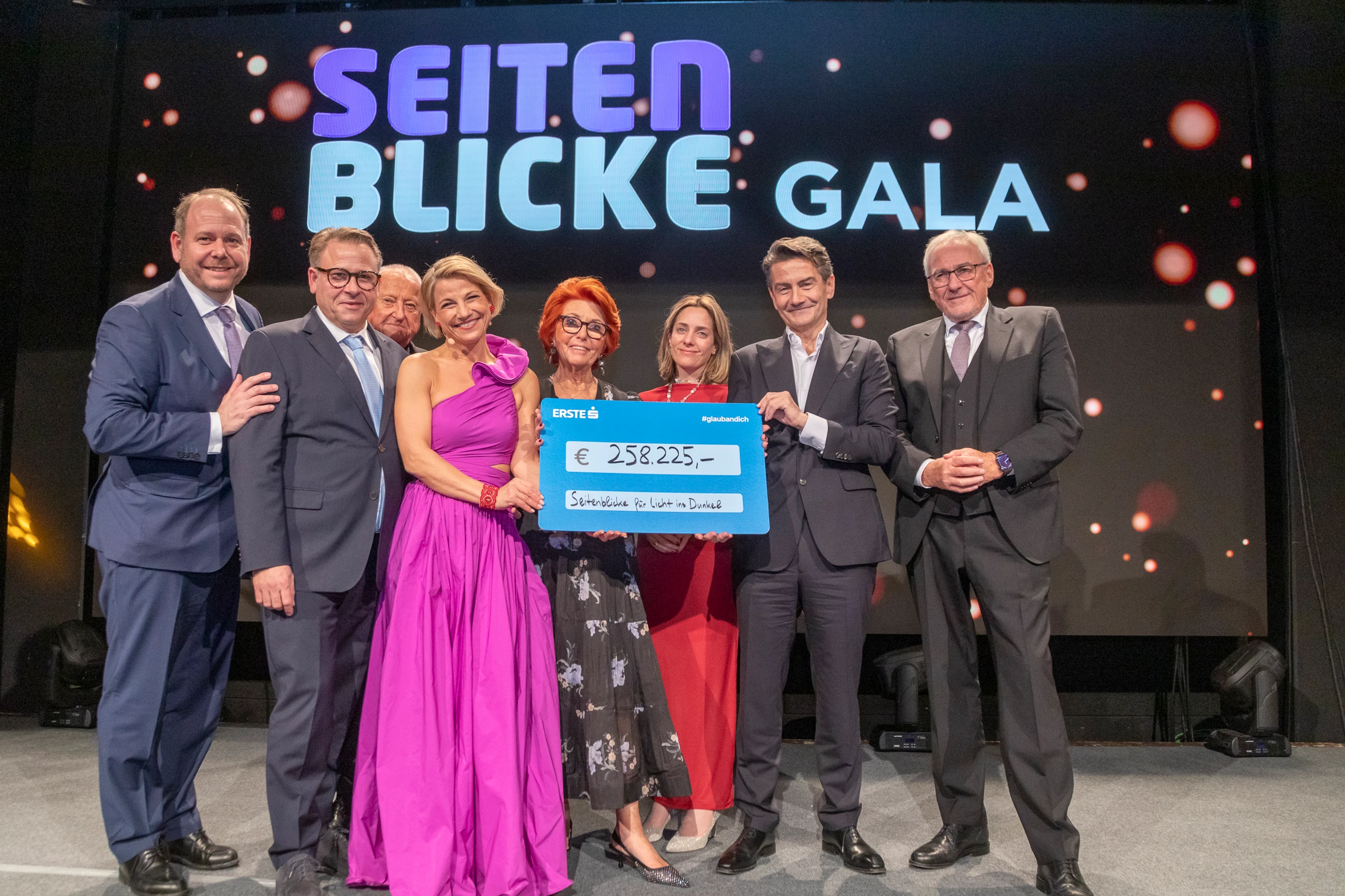26. Seitenblicke Gala: Ein Fest der Freundschaft und Nächstenliebe für LICHT INS DUNKEL - Teil 1
