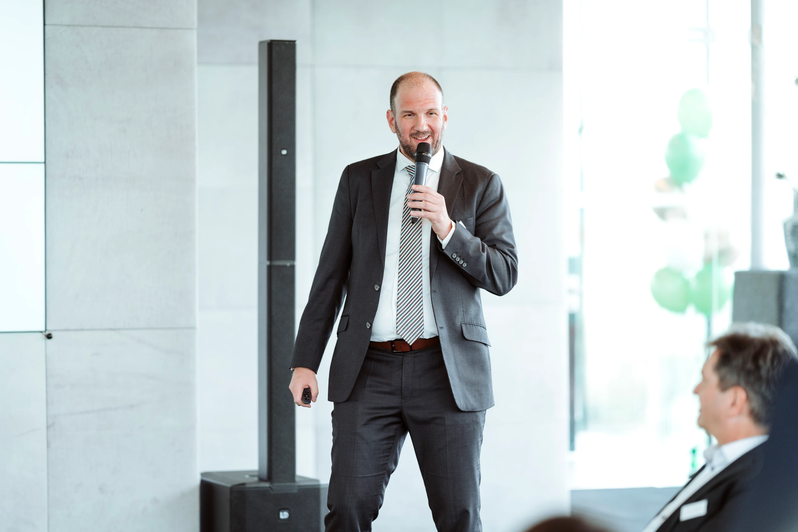 Foto von Nadine Studeny aus Österreich.  Weitere Informationen finden Sie unter www.nadine-studeny.at