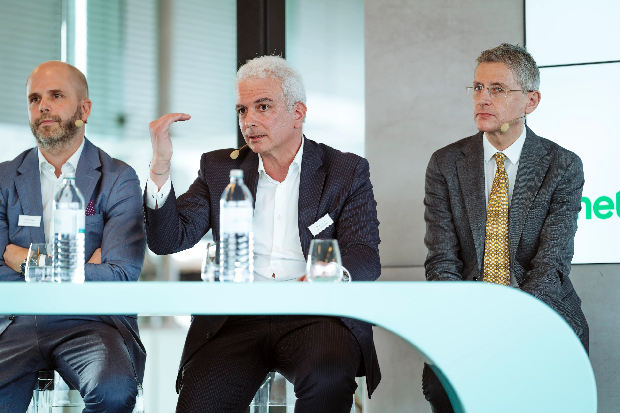 A photograph by Nadine Studeny.  Taken with Adobe Photoshop Lightroom Classic.  Contact information available at www.nadine-studeny.at