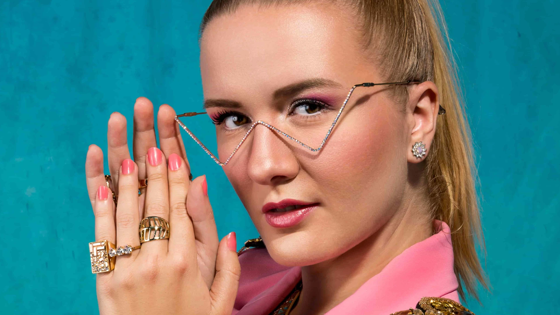 Pink, laut, steirisch: Wer ist eigentlich Billie?