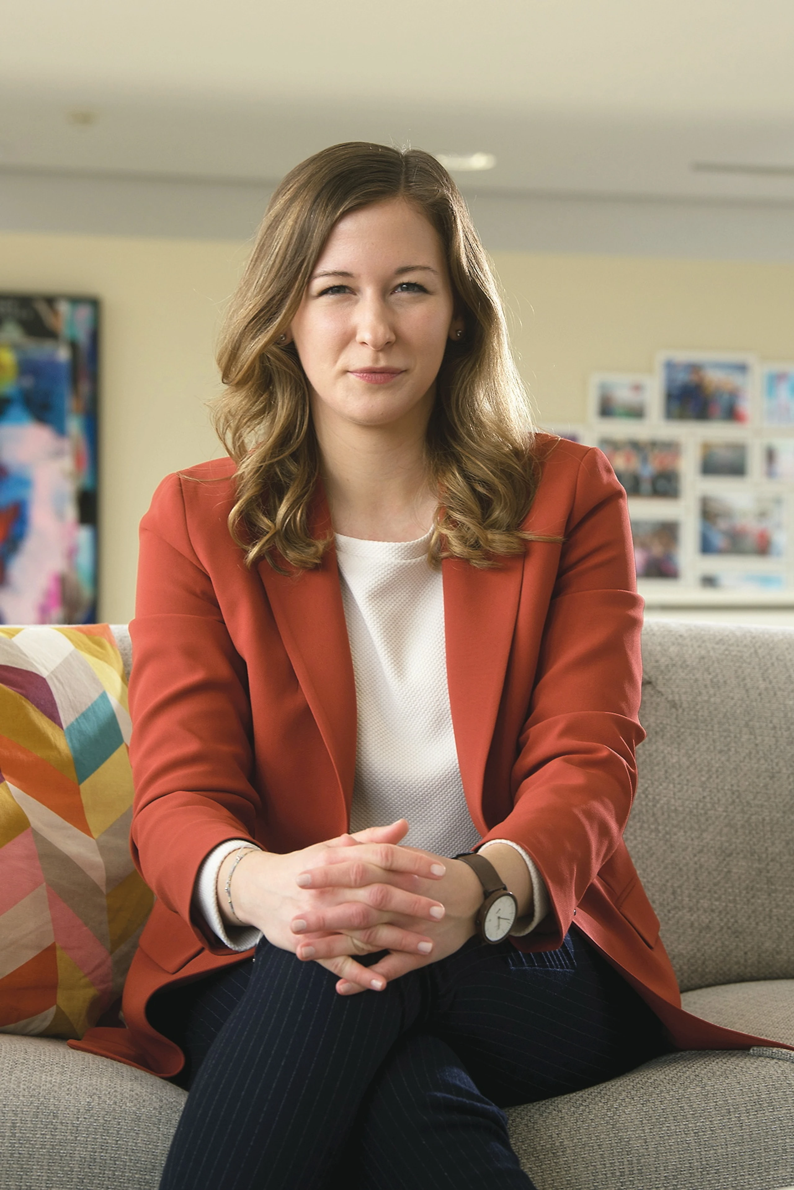 © Ricardo Herrgott Blurred image background