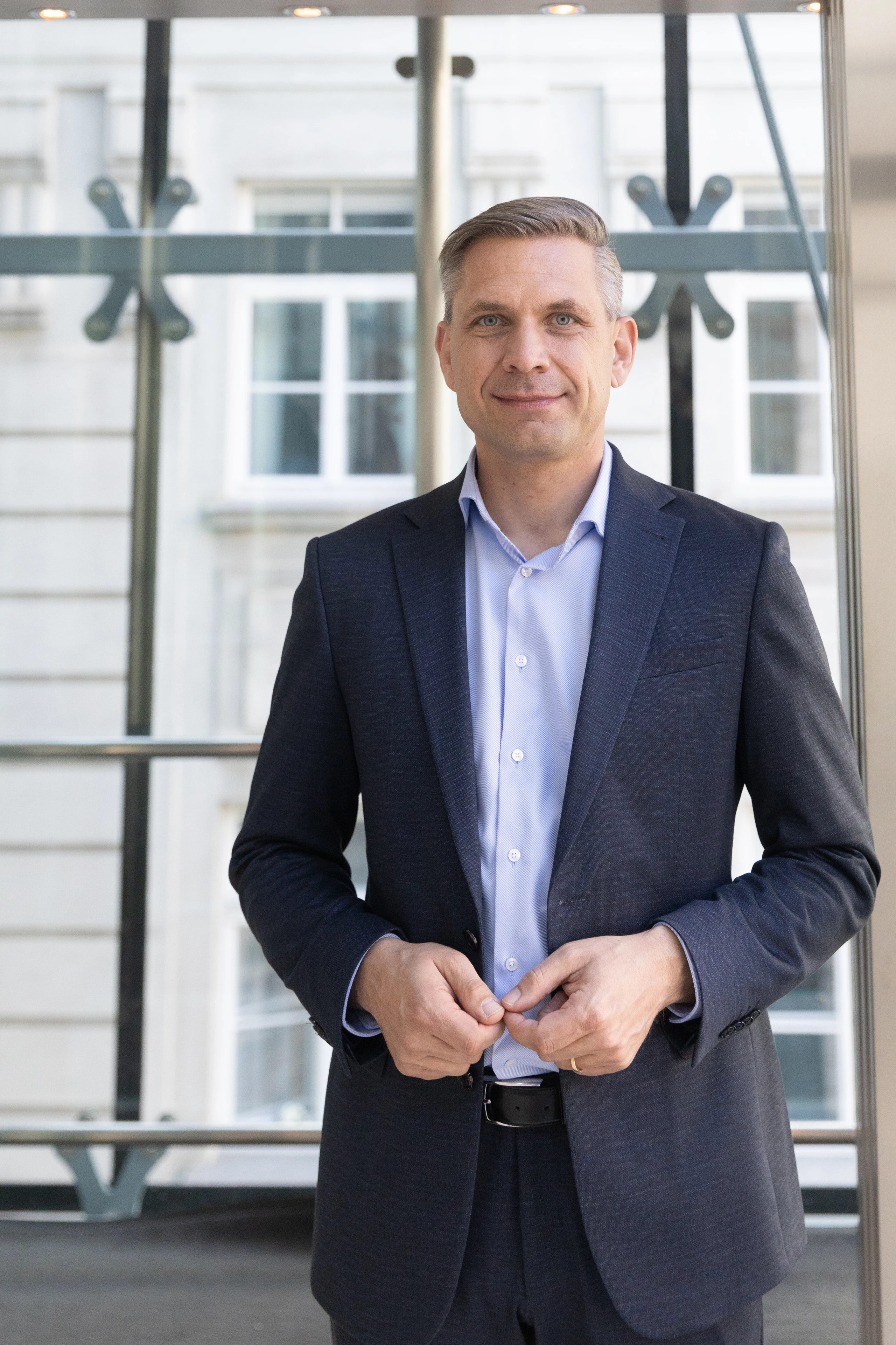 © Juerg Christandl / KURIER / picturedesk.com Blurred image background