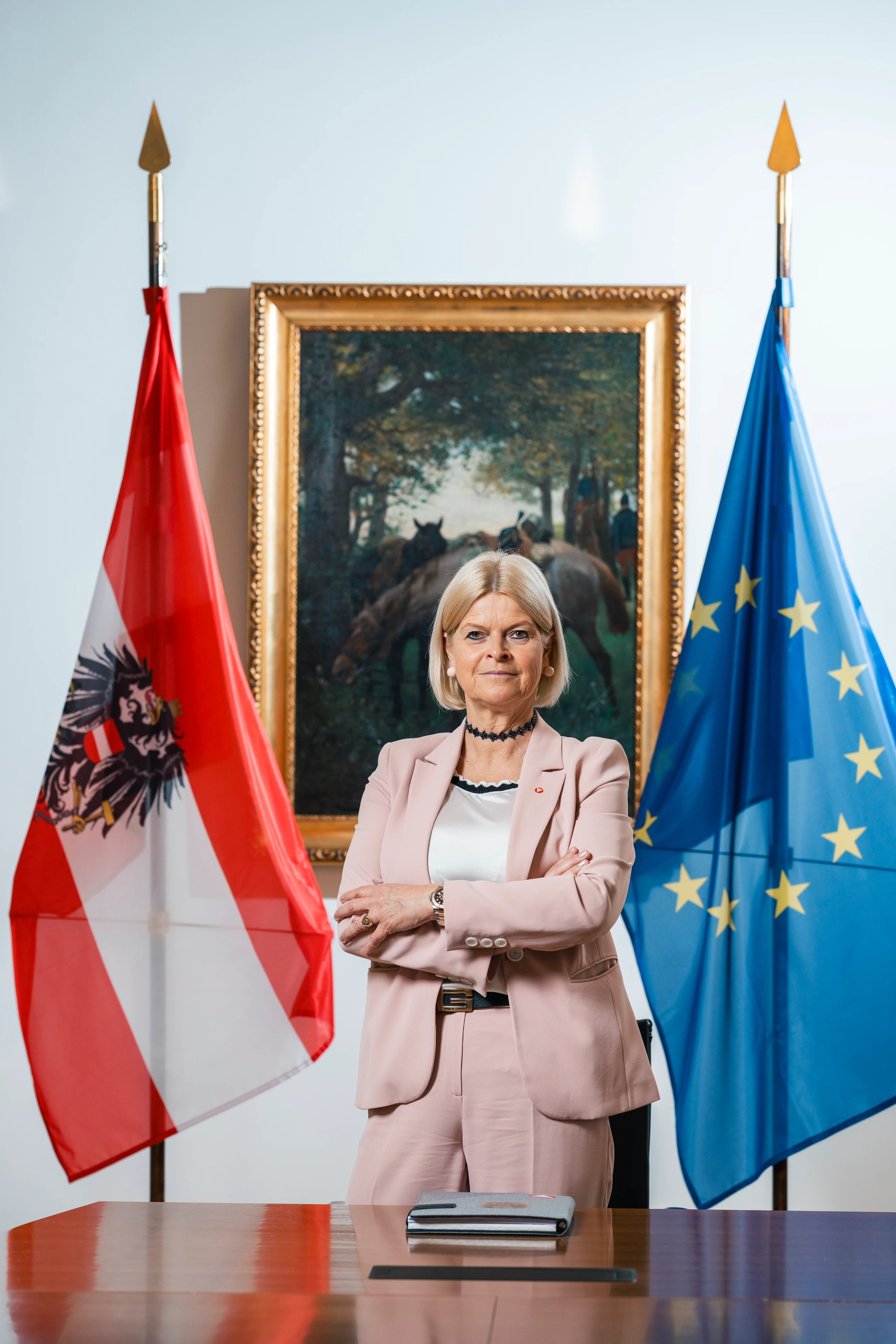 © Matt Observe Blurred image background