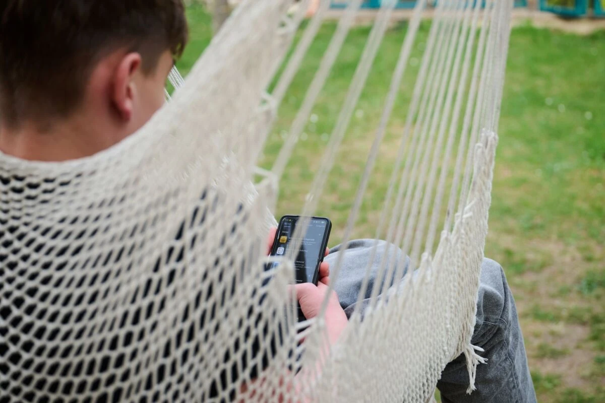 Kriege, Klimawandel und Unsicherheiten belasten die Jugendlichen