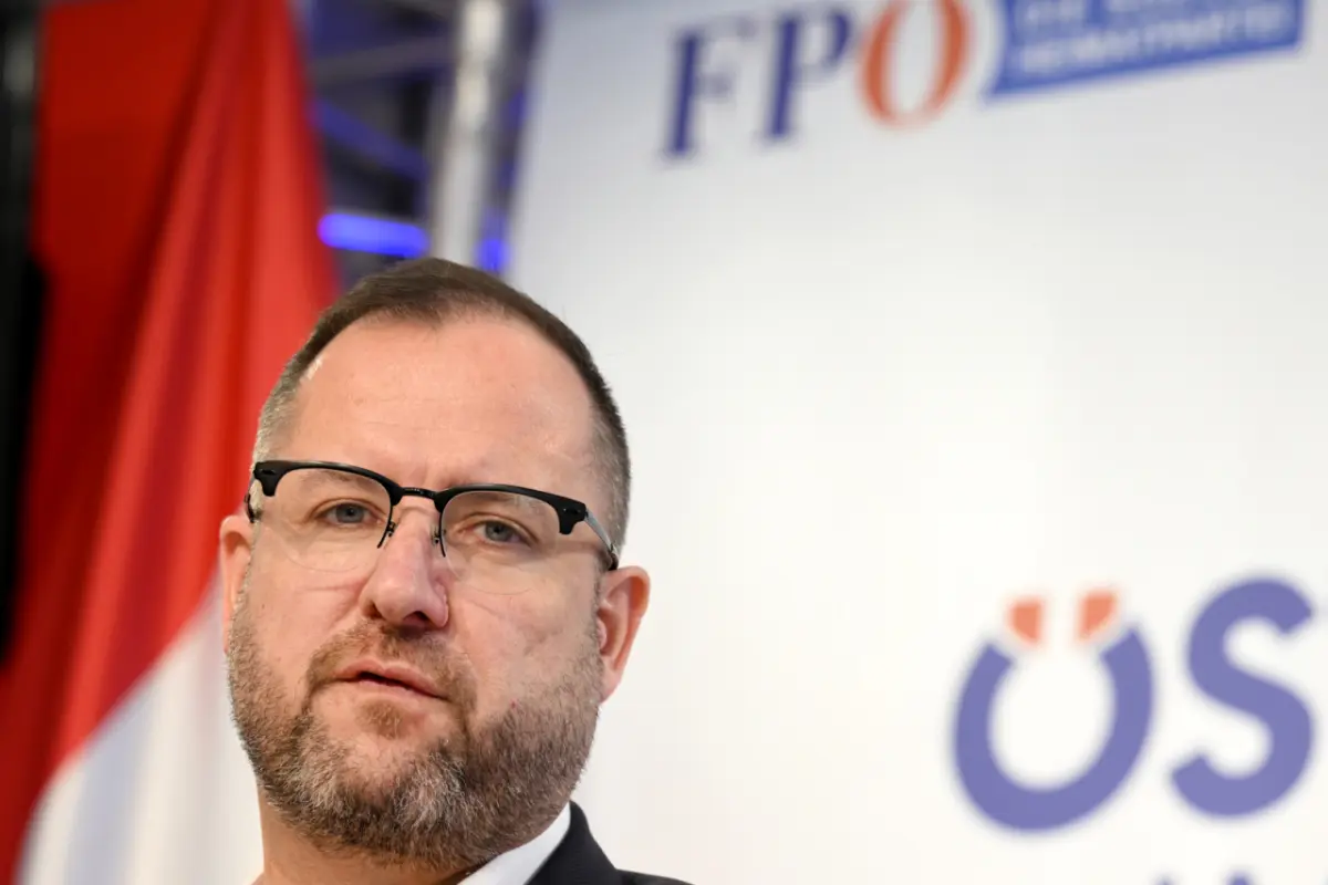 Hafenecker gibt bei U-Ausschuss nicht auf