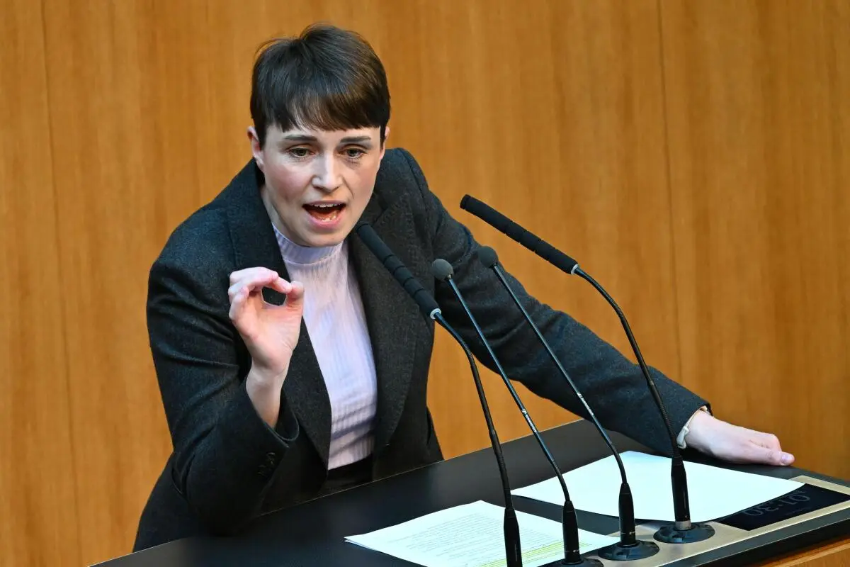 Für Grüne Maurer nur "schöne Show mit geringer Wirkung"