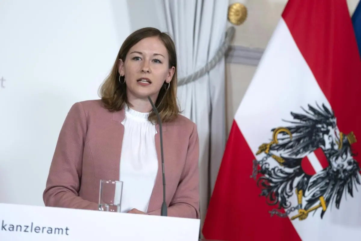 Plakolm will Familienberatung "ohne Hürden"