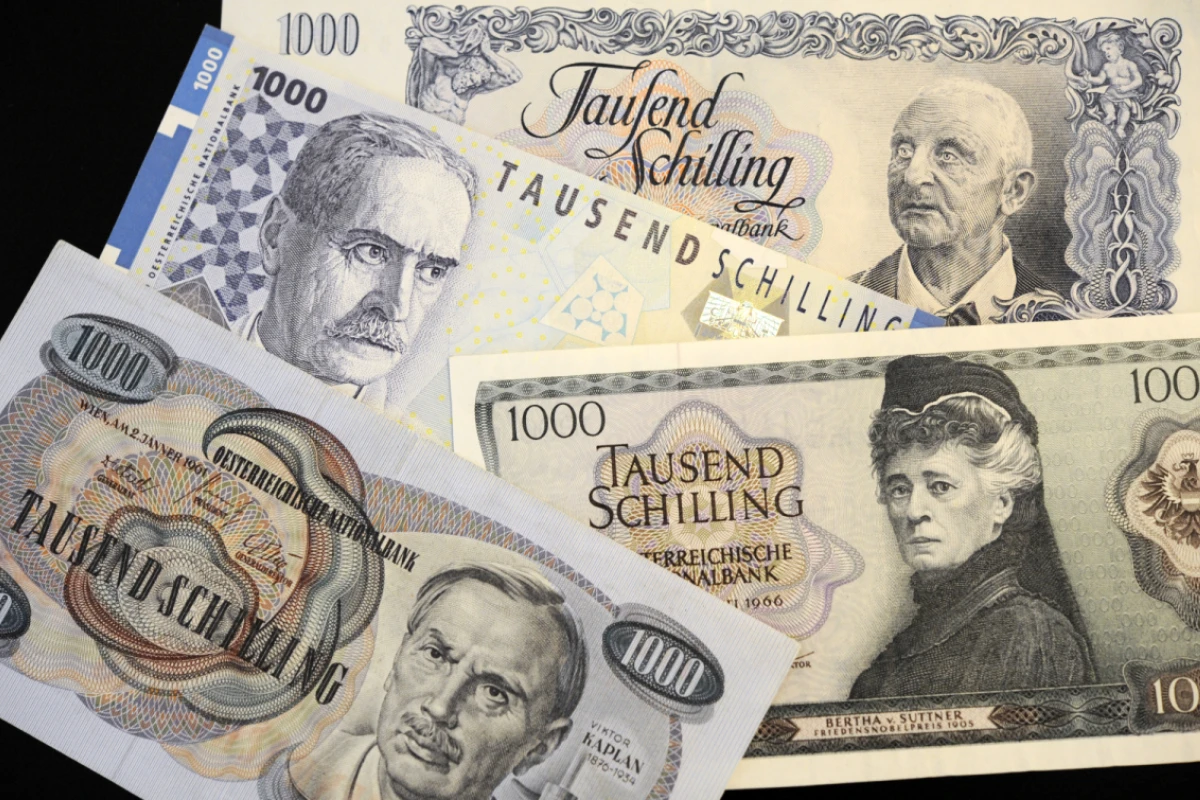 Alte österreichische 1.000-Schilling-Scheine, am Ende vulgo "Blaue"