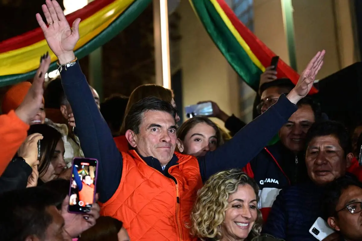 Rodrigo Paz in der ersten Wahlrunde überraschend voran