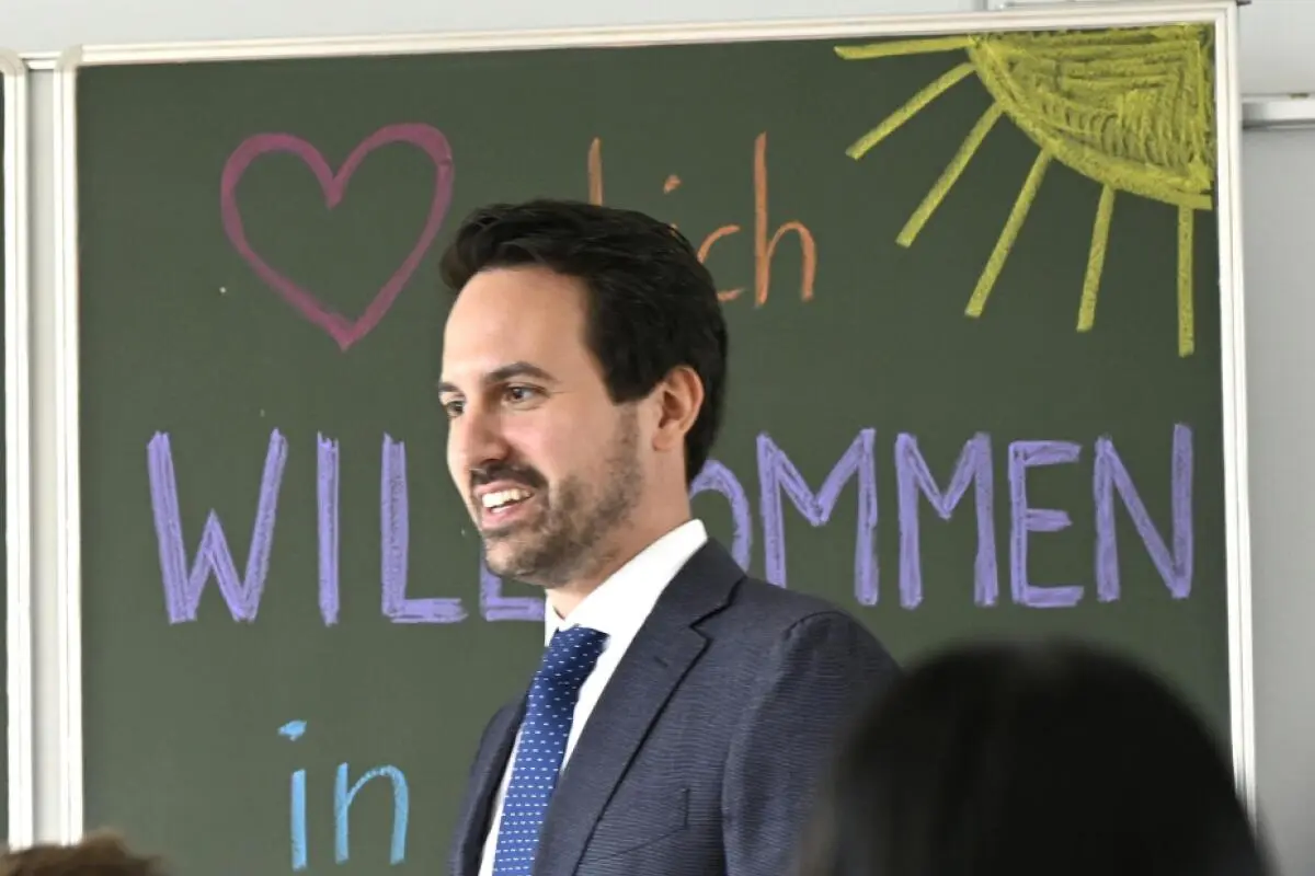 Bildungsminister sieht "Renaissance des Lehrerberufs"