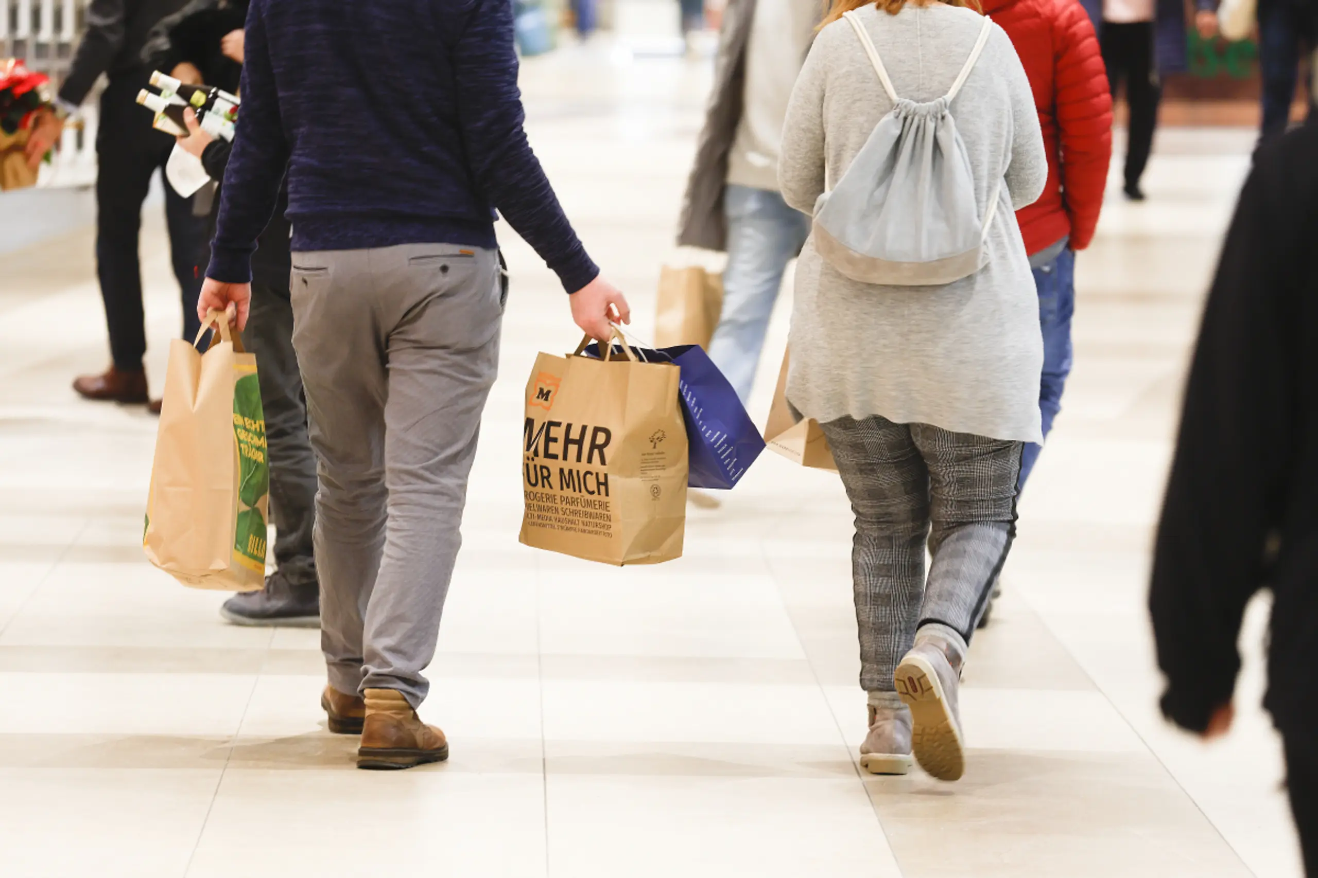 Vor allem beim Einzelhandel reales Umsatzwachstum verzeichnet