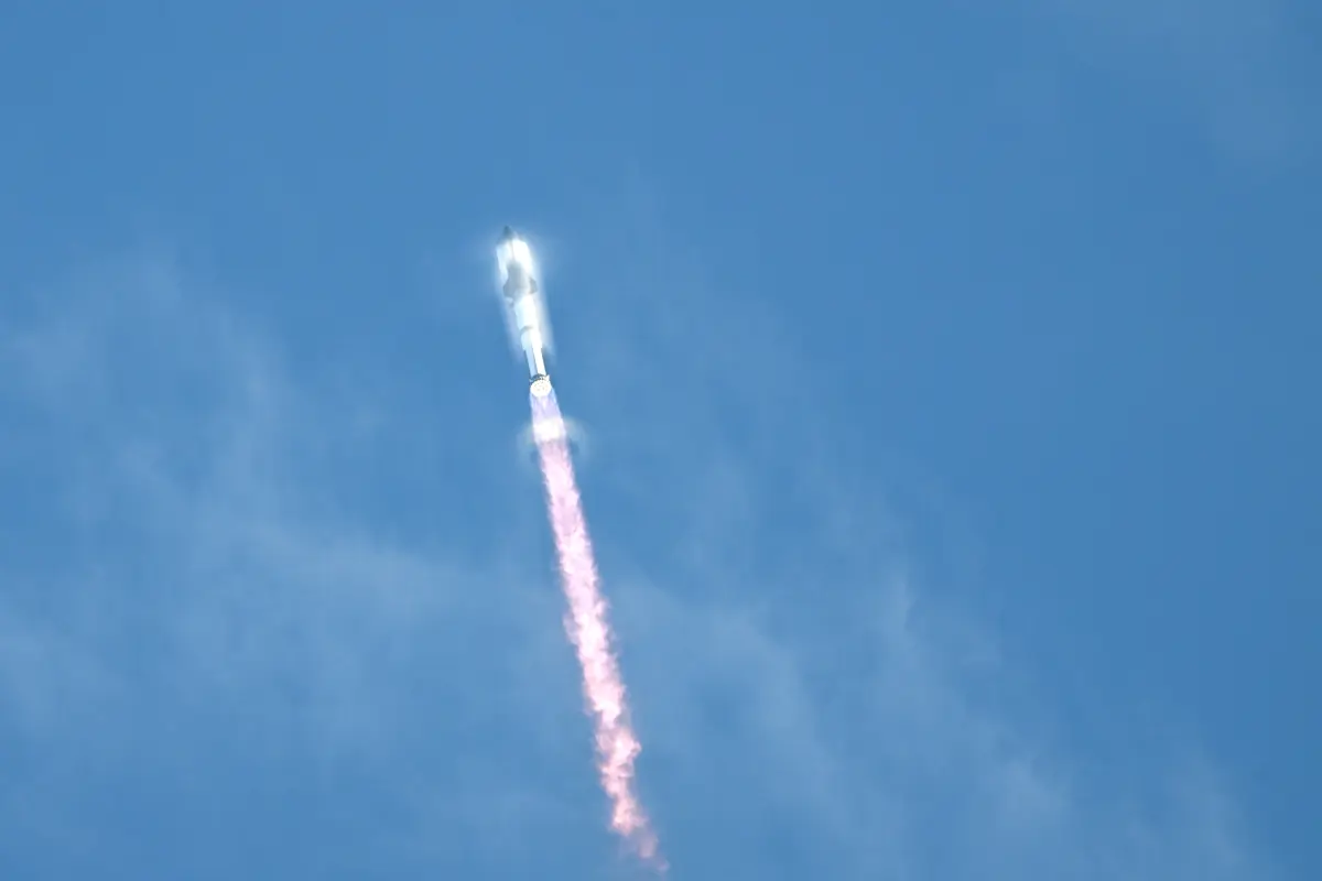 Mit zwei Tagen Verspätung hob das Starship ab