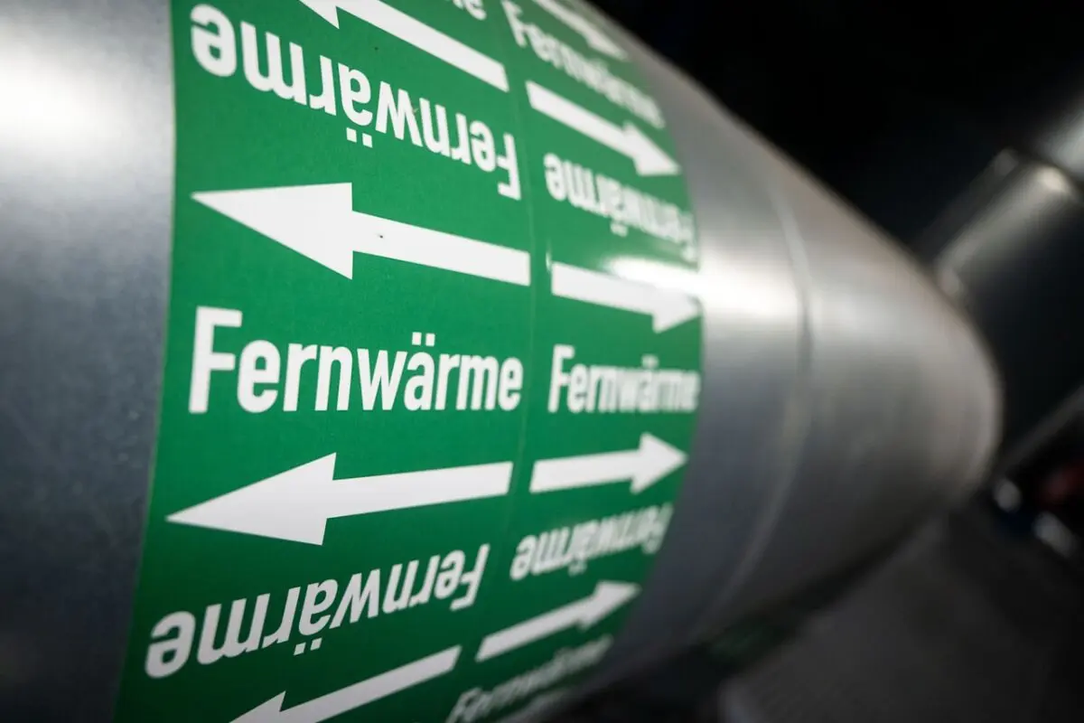 ++ ARCHIVBILD ++ Fernwärme ist oft konkurrenzlos teuer