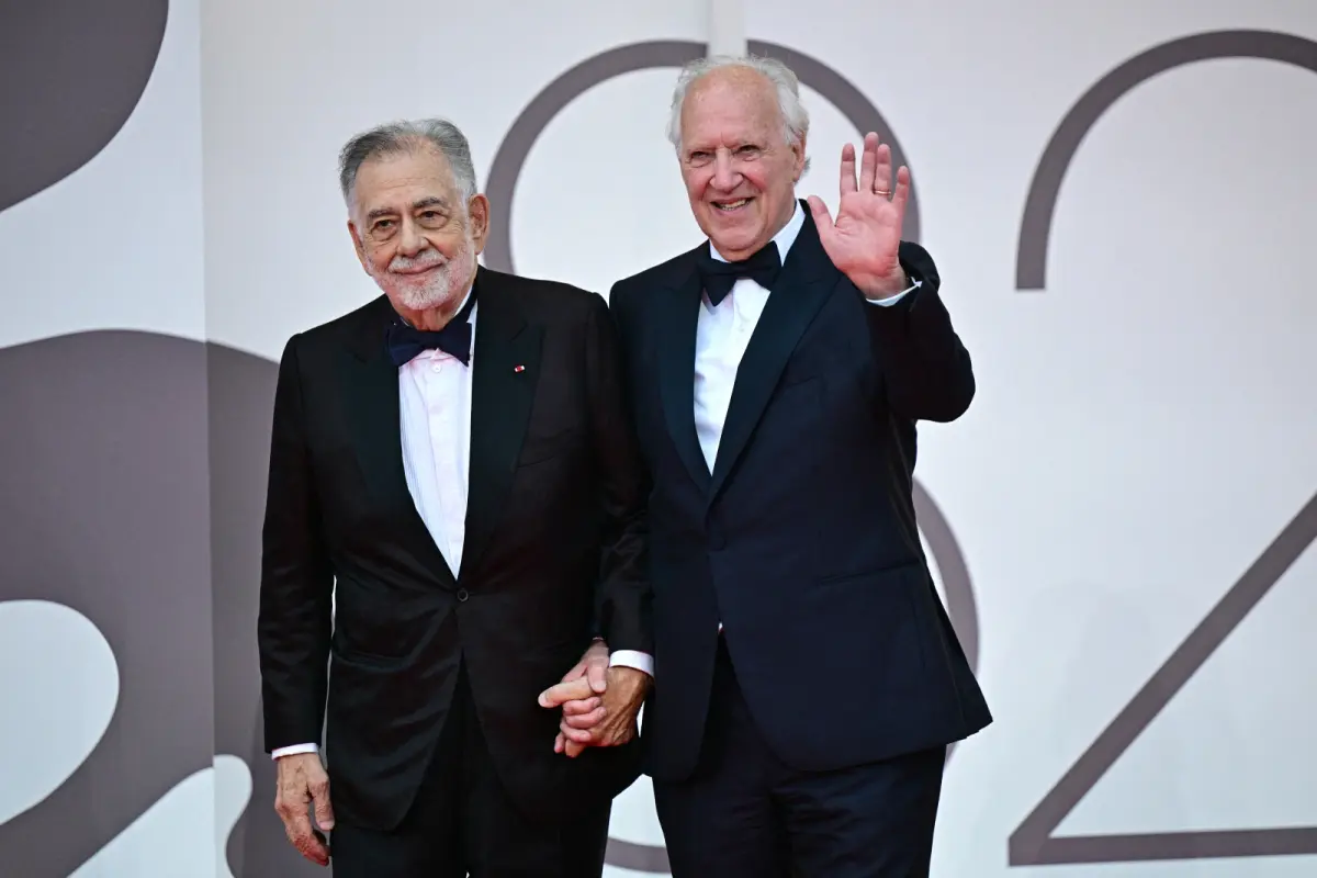 Francis Ford Coppola und Werner Herzog Hand in Hand
