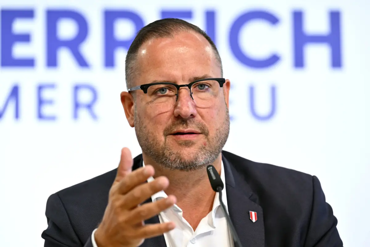 Hafenecker kündigt U-Ausschuss an