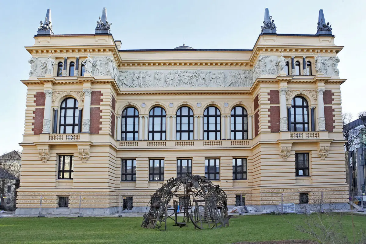 2027 soll es im Francisco Carolinum eine Ausstellung geben