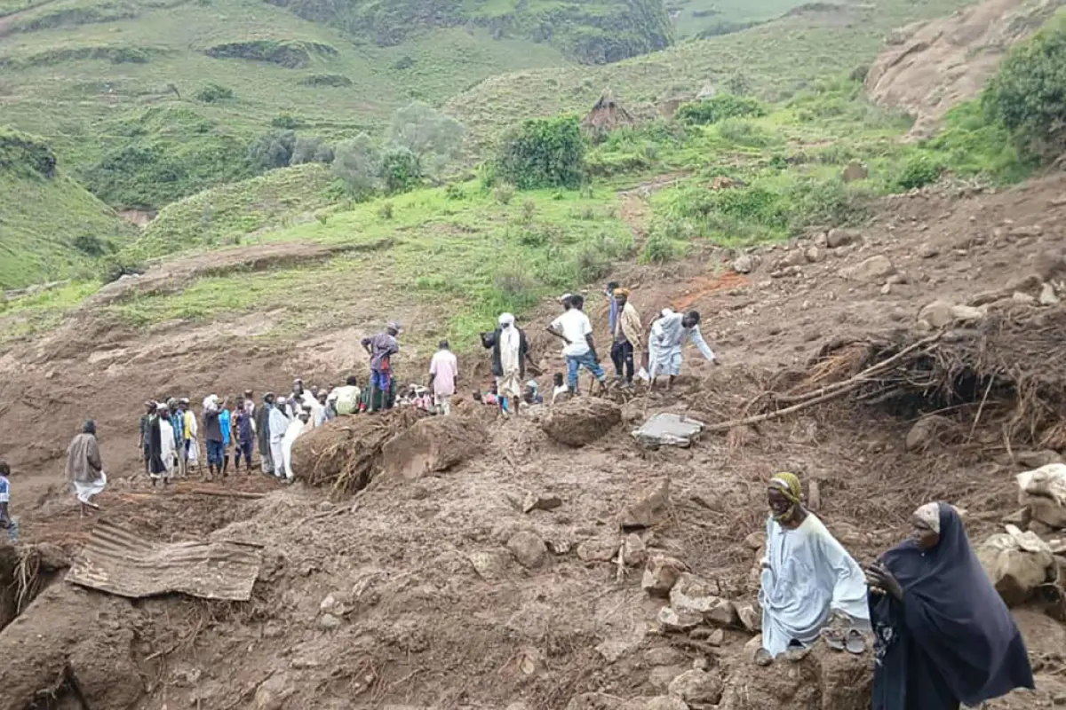 Der Erdutsch treibt die Menschen neben dem Bürgerkrieg in die Flucht