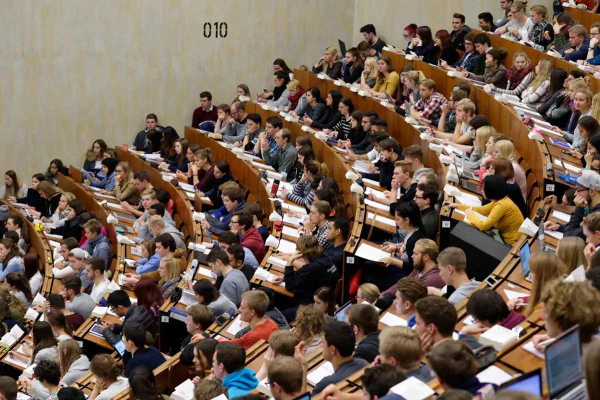 Insgesamt wurden knapp 355.000 Studierende verzeichnet