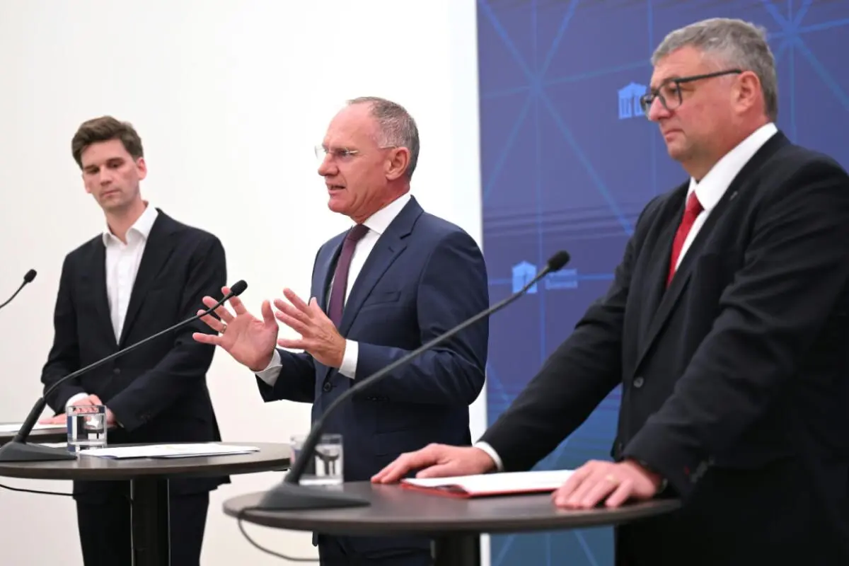 Drei für ein schärferes Waffenrecht