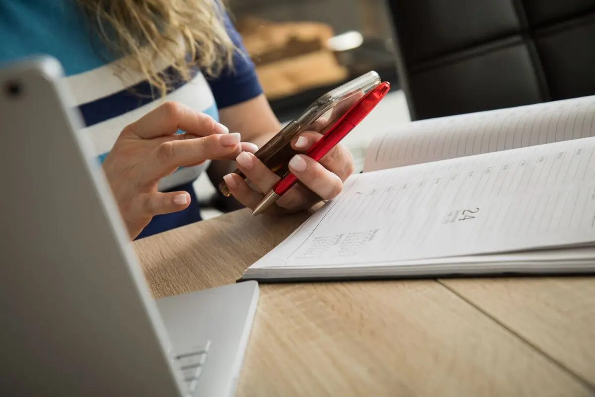 Bei Stellenangeboten über Messengers sollte man misstrauisch sein