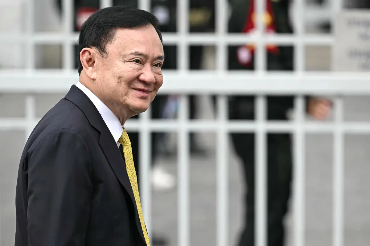 Thaksin bei seiner Ankunft beim Höchstgericht