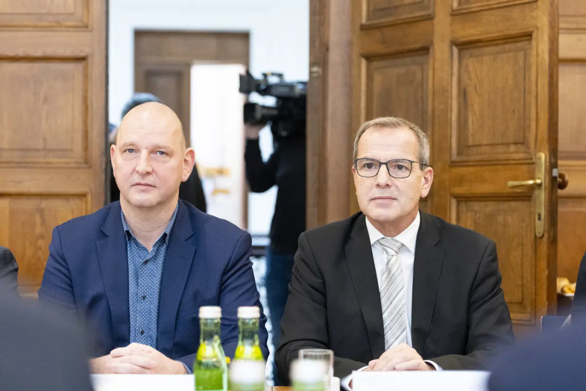 Beamtenvertreter verhandlungsbereit