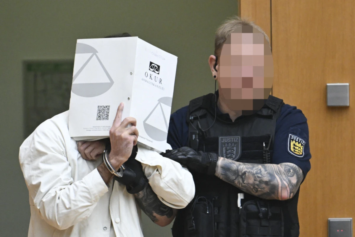 Der Angeklagte bei der Urteilsverkündung