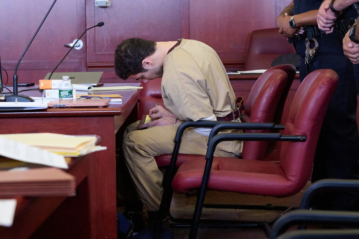 Der Beschuldigte bei einer Anhörung vor Gericht in New York