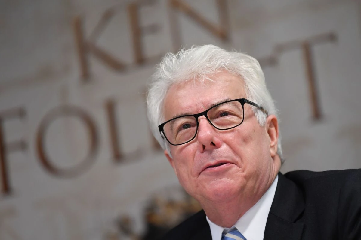++ ARCHIVBILD ++ Britischer Autor schreibt über Homosexualität in der Jungsteinzeit