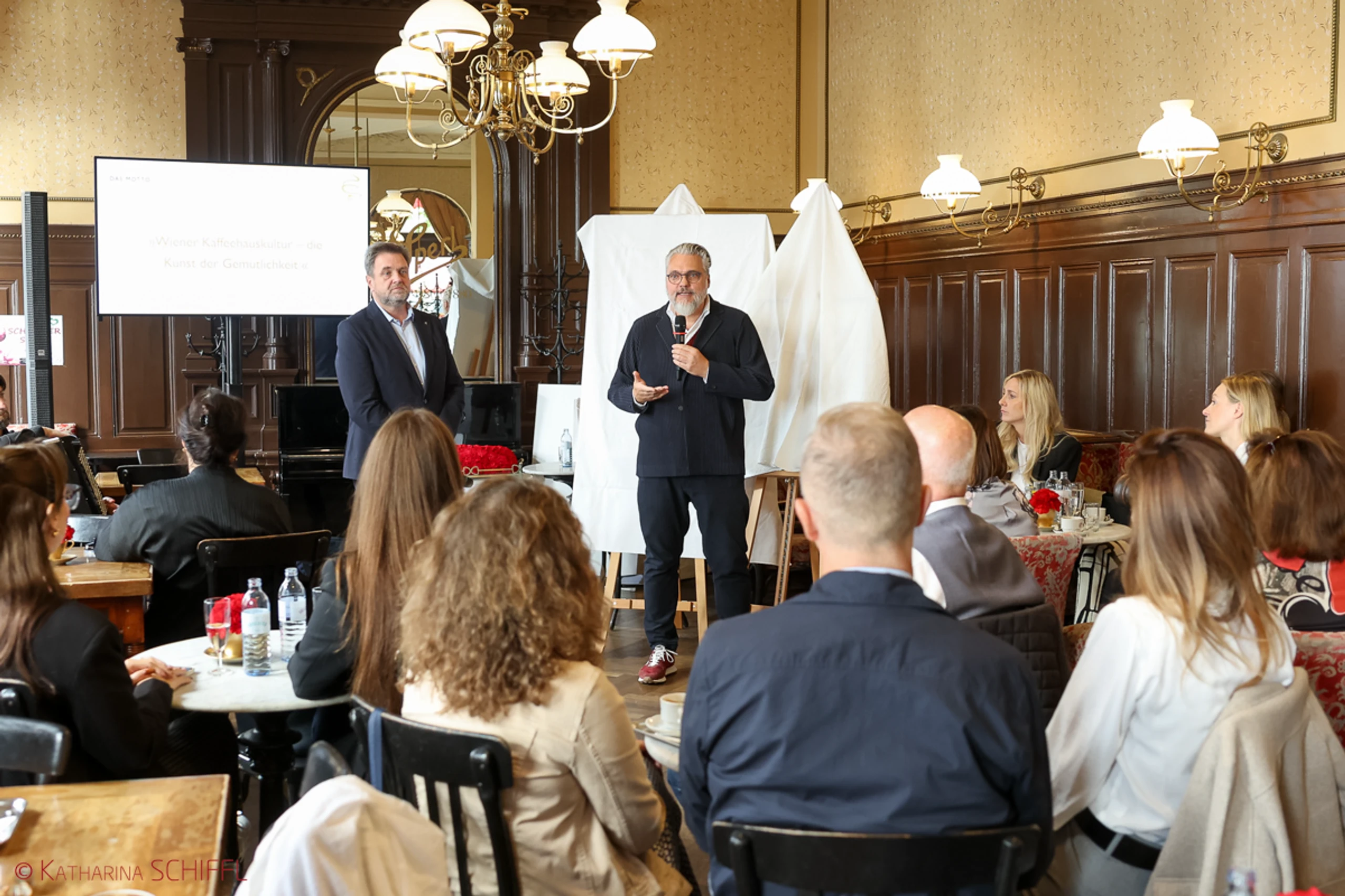 Kaffeesiederball 2026: Plakatpräsentation – Bild 20 von 58