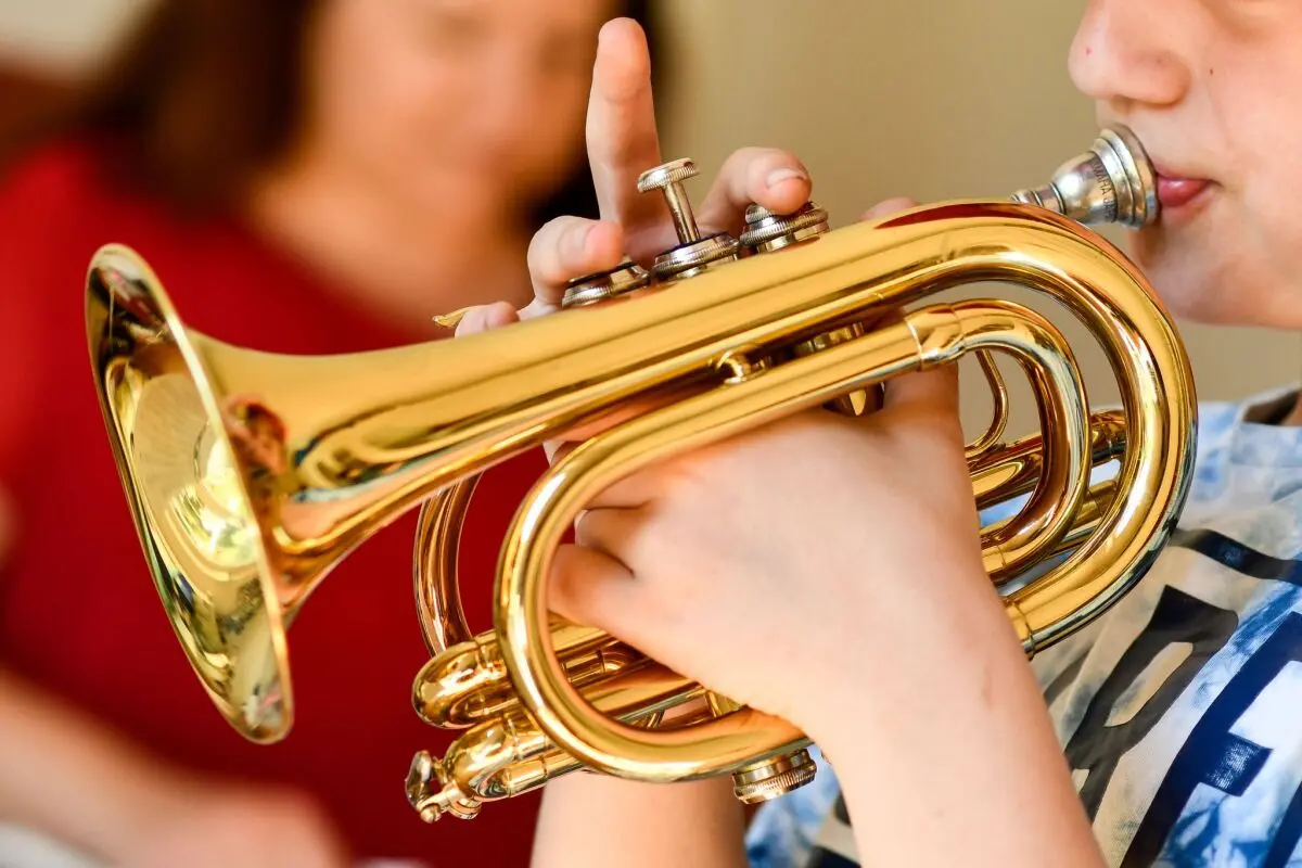 Das Musizieren mit Blasinstrumenten trainiert die Atemmuskulatur