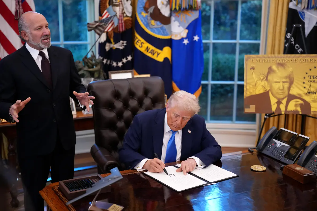 Präsident Trump unterschreibt, Handelsminister Lutnick kommentiert