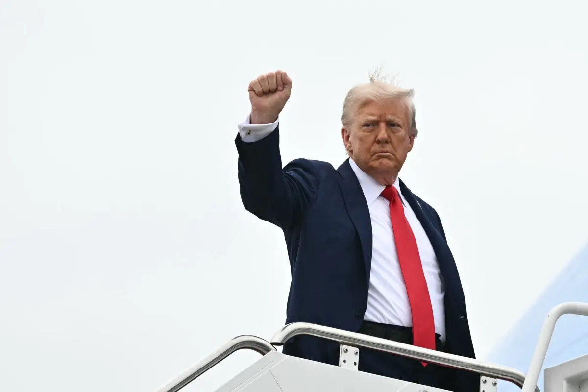 Trump vor seinem Abflug nach Arizona