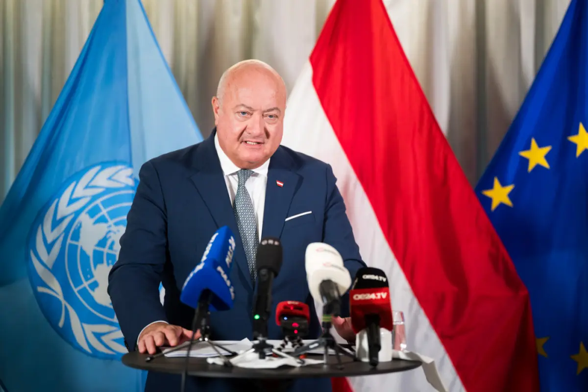 Bundeskanzler Christian Stocker bei Pressekonferenz in New York