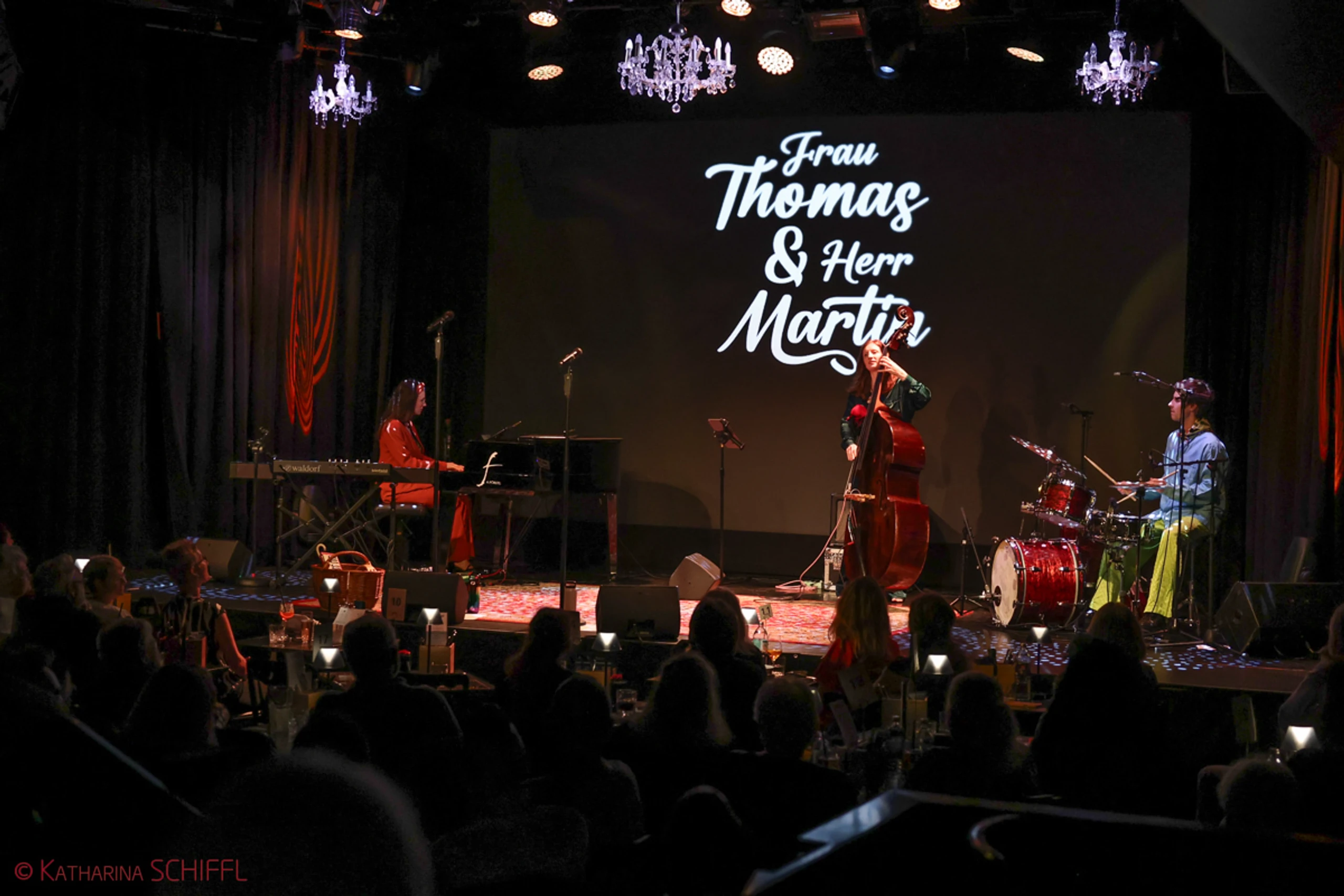 Frau Thomas & Herr Martin - “Ruck ma z’samm” Tour 2025 – Bild 21 von 68